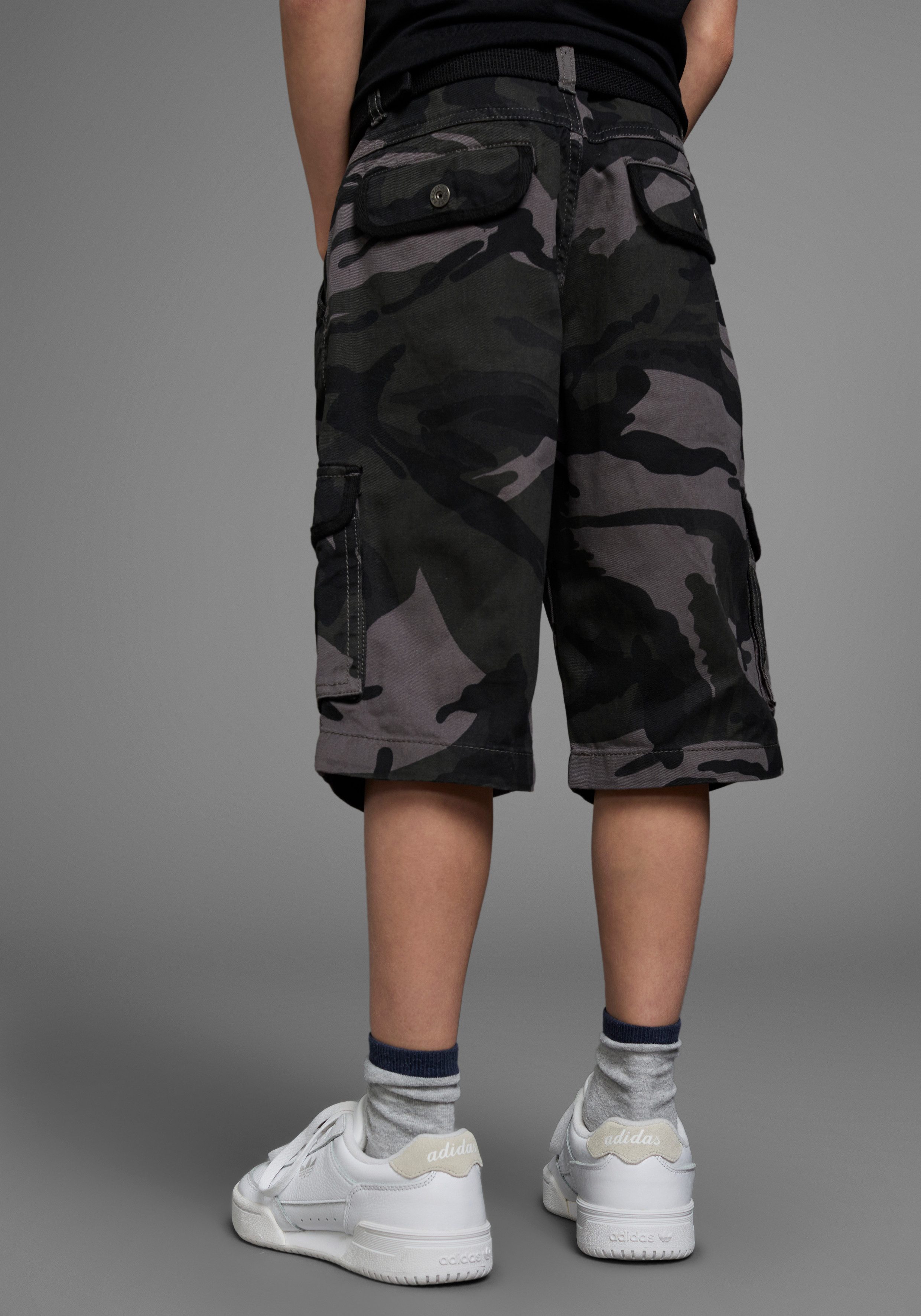 KIDSWORLD Shorts 2tlg. Bermudas+Gürtel (Set, 2-tlg., mit Gürtel) mit Textilgürtel