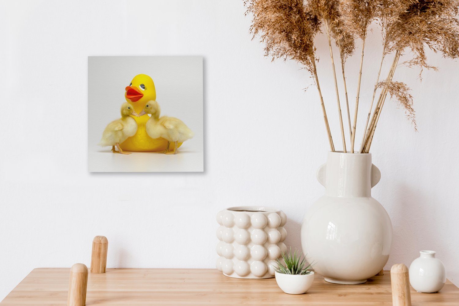 OneMillionCanvasses® Leinwandbild Bade-Ente mit St), Wohnzimmer Leinwand zwei Schlafzimmer Baby-Enten Bilder (1 Hintergrund, für auf weißem