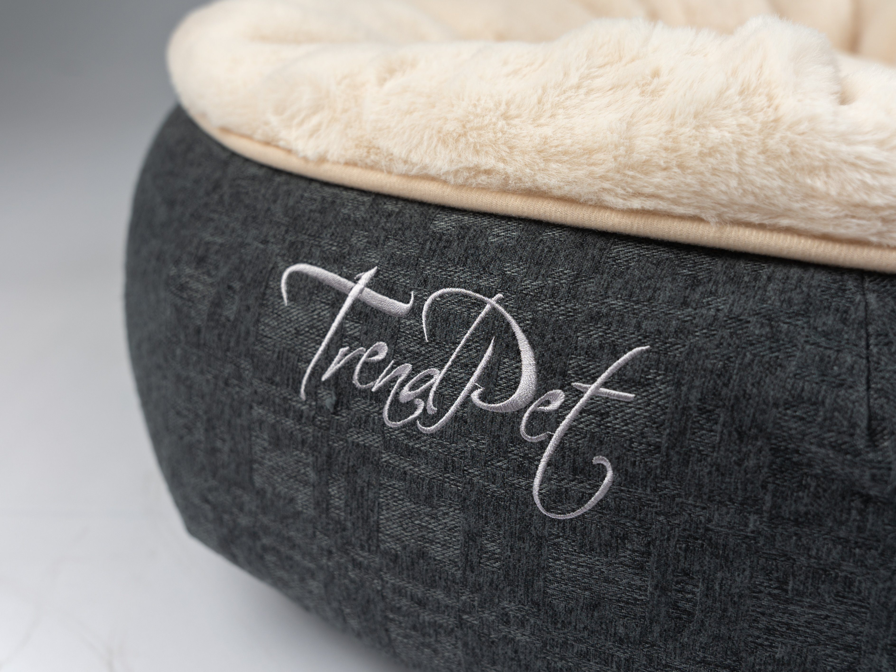 TrendPet Tierbett Hundebett "LunaBed" Beige, 100% Polyester, in 2 Größen erhältlich