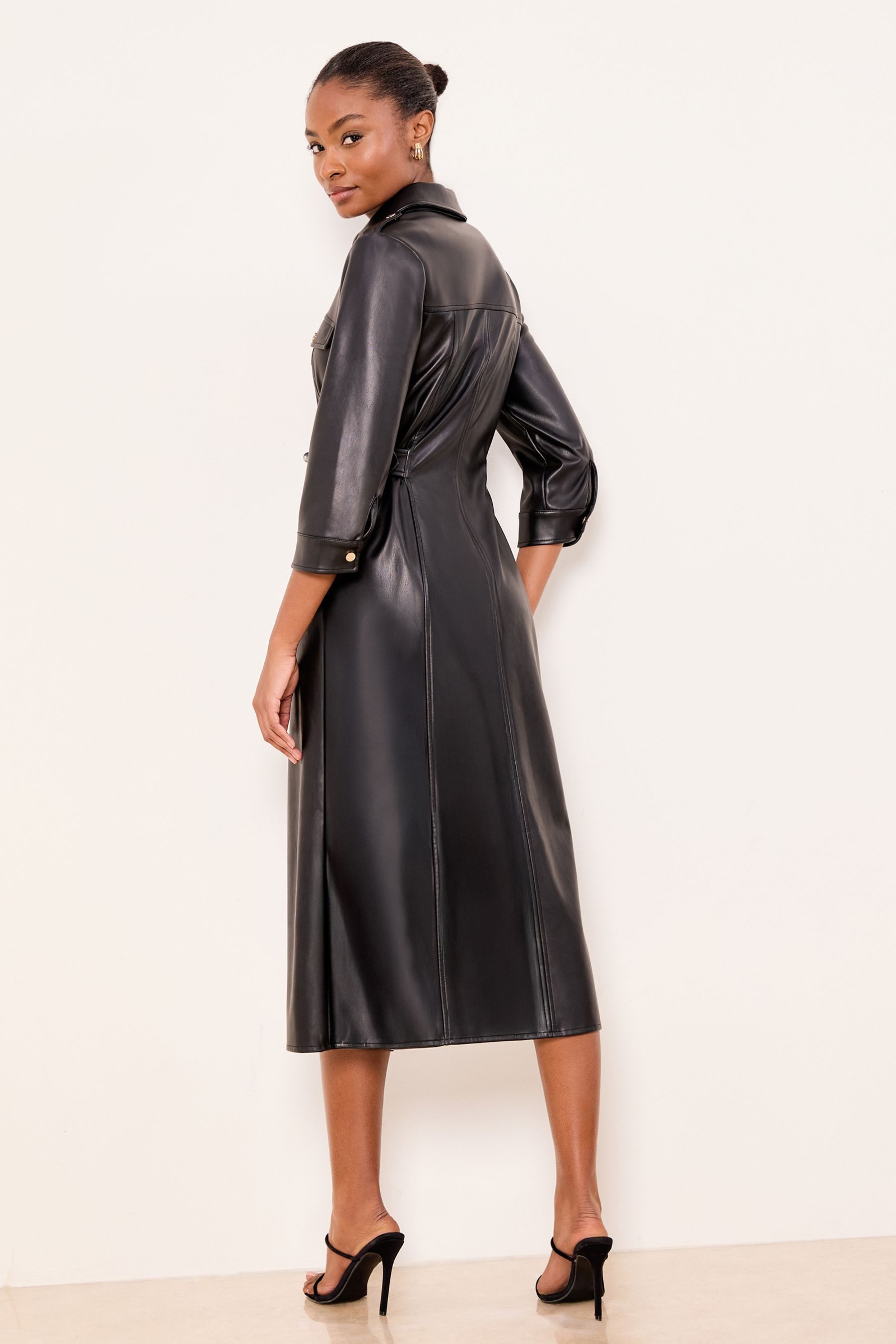 LIPSY Midikleid Lipsy Midikleid mit Schnallendetail (1-tlg) günstig online kaufen