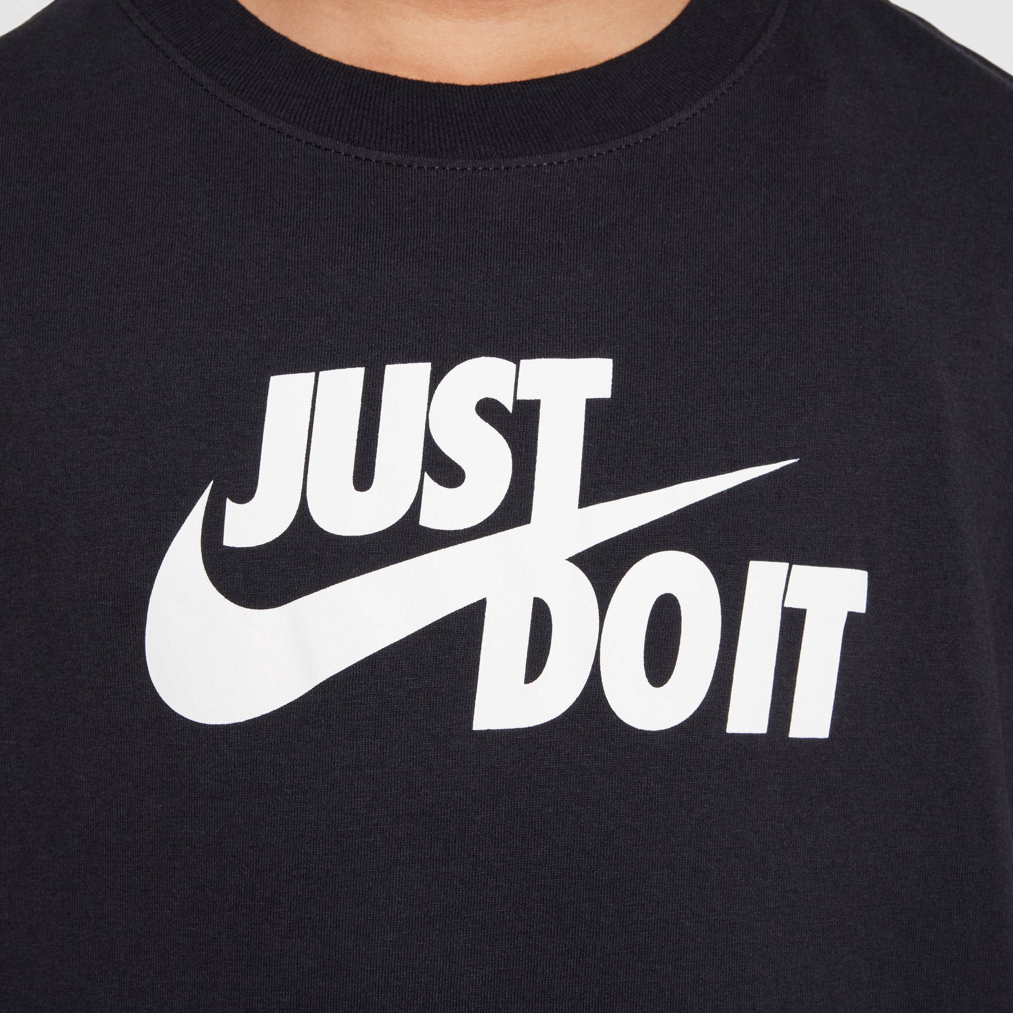 Nike Sportswear T-Shirt Nike Sportswear Big Kids' T-Shirt Rundhalsausschnitt, aus Baumwolle, klassische Passform
