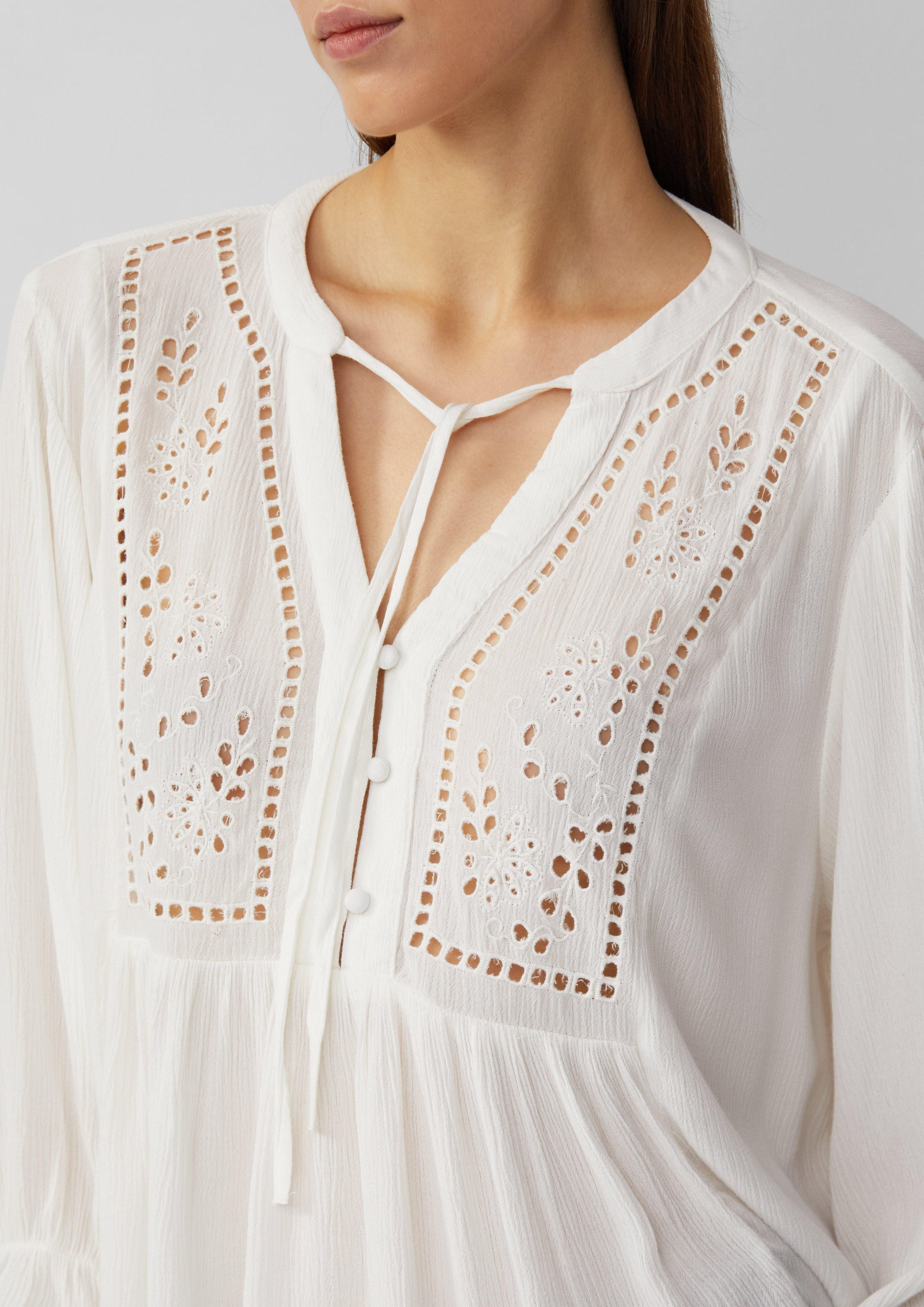 QS Langarmbluse Viskosemix-Bluse mit Lochstickerei günstig online kaufen