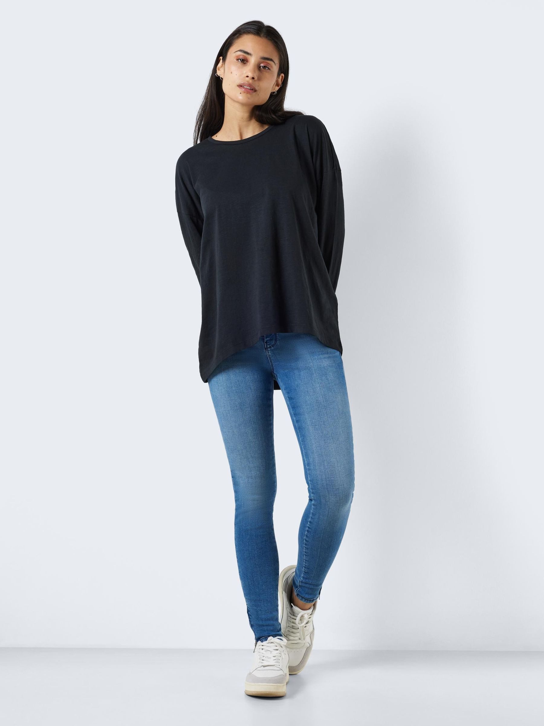 Noisy may Longpullover Lockeres Langarm Basic NMMATHILDE für Damen Recyceltes Material, Baumwolle nachhaltig Normal Fit Rundhals
