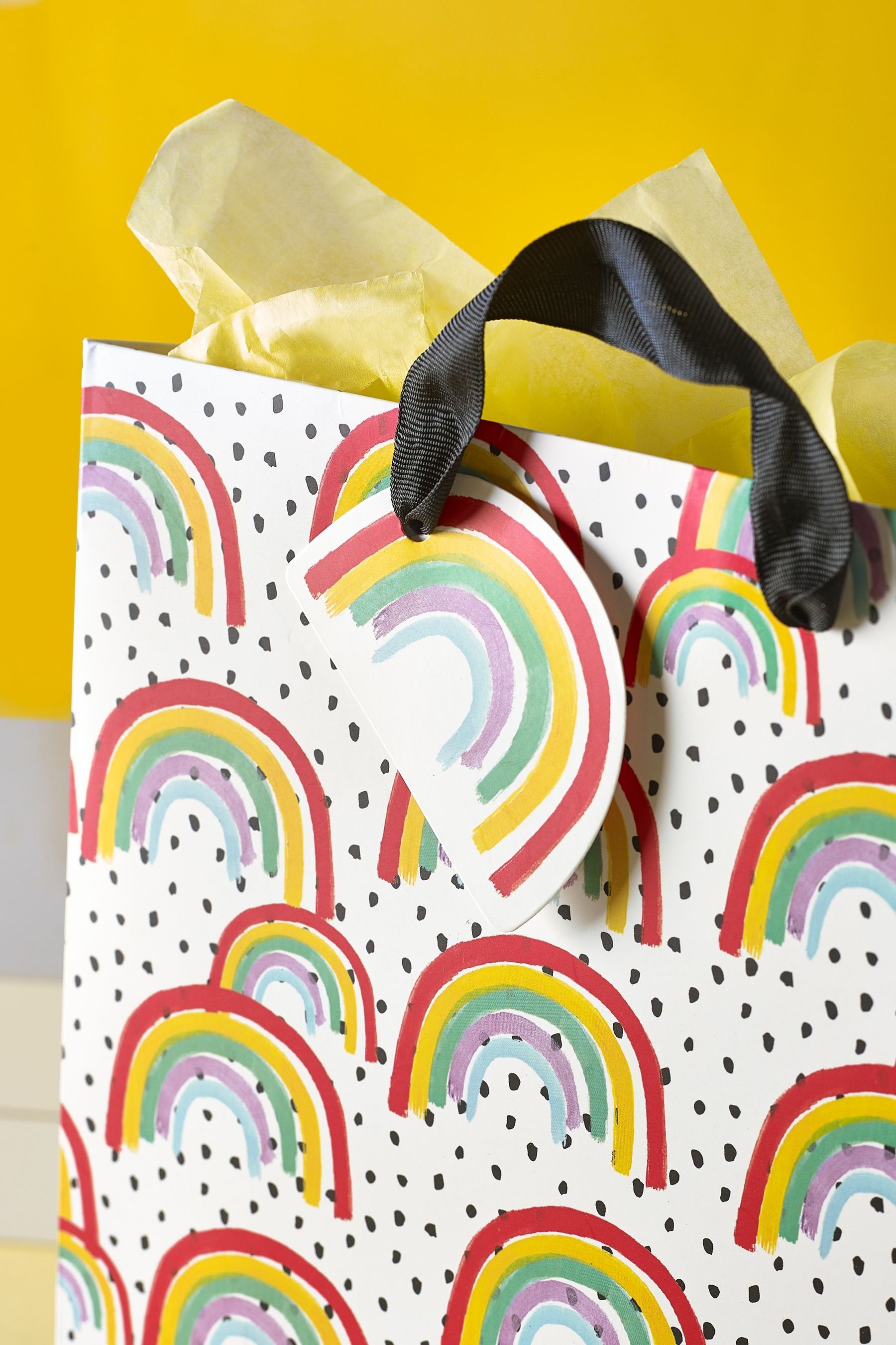 Regenbogen-Geschenktaschen, (1St) Geschenkpapier 2er-Set, Next Mittelgroße