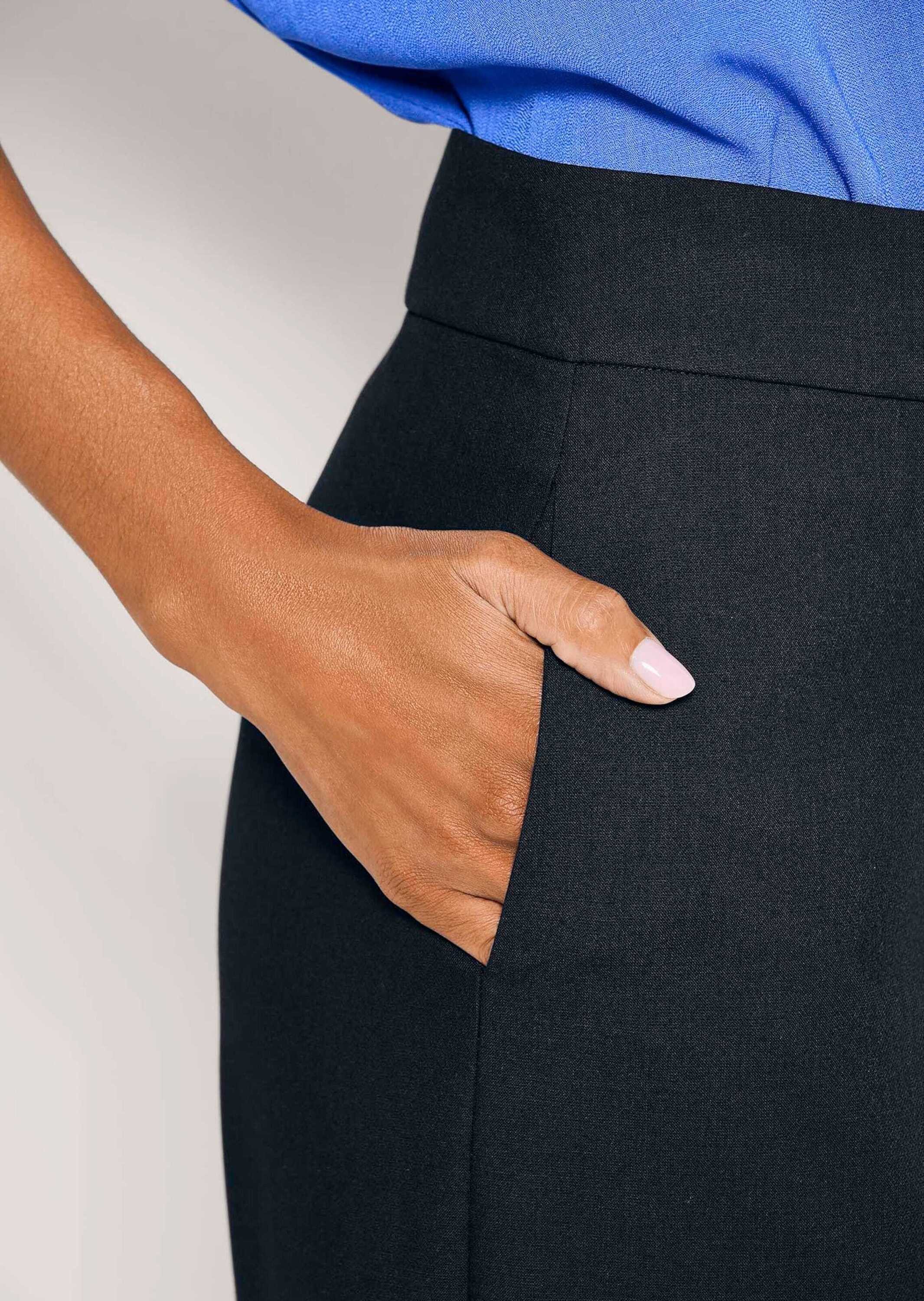 MADELEINE Bügelfaltenhose Sommerhose mit Formbund Jerseyhose mit Hakenverschluss, Nahttaschen und Knöchellänge – Bild 4 von 5