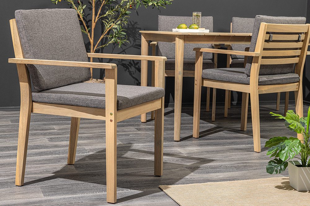 riess-ambiente Gartenstuhl KOPENHAGEN natur anthrazit– Akazie, Niedriglehner, Kissen, wetterfest (Einzelartikel, 1 St), massiver Outdoor-Stuhl aus Massivholz – ideal für Terrasse & Garten