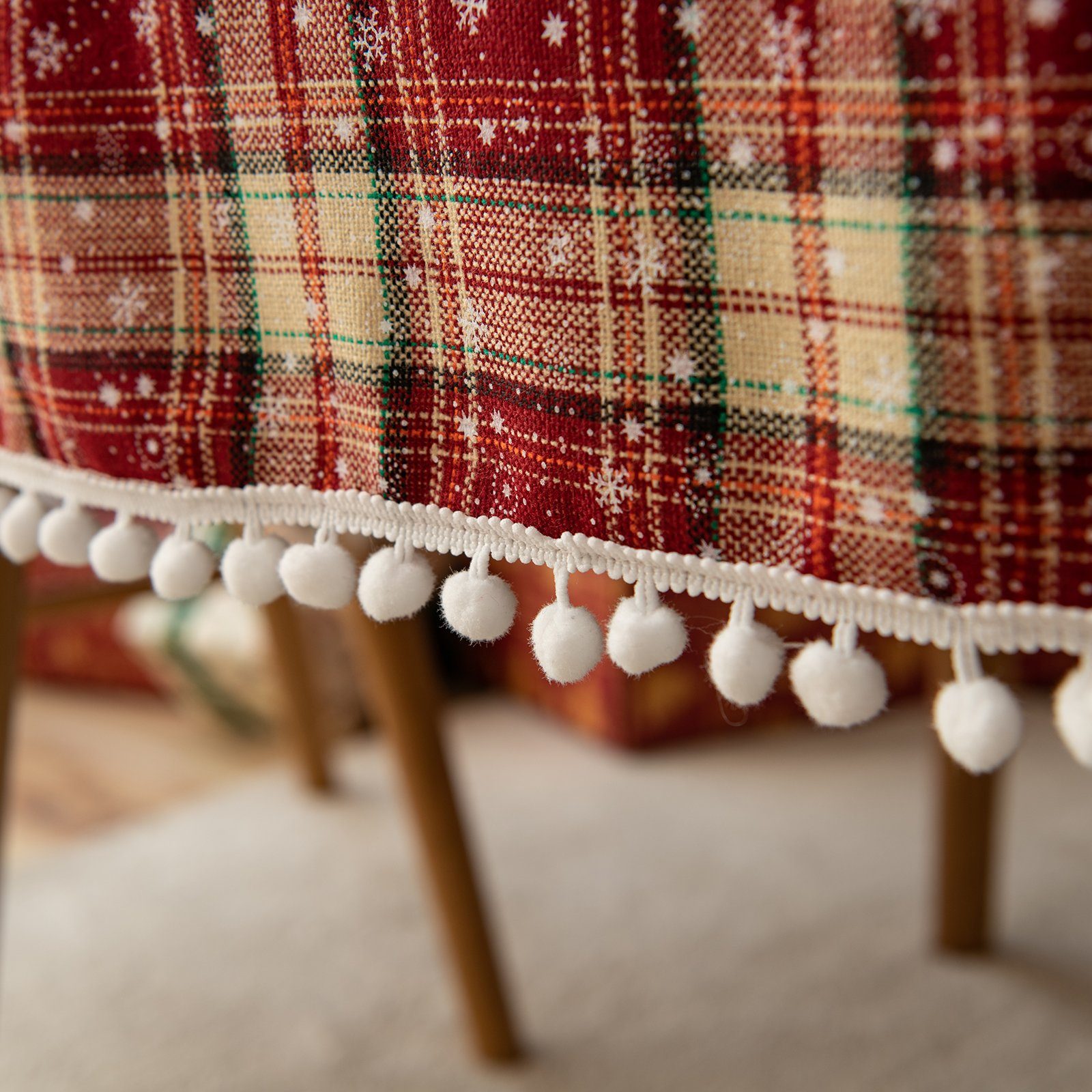 Stuhldeko Rosnek Tisch- Schneeflocke Schneeflocke+Pompon Kissenbezug zu Pompon, Weihnachten, (1 und für Stück) kariert,