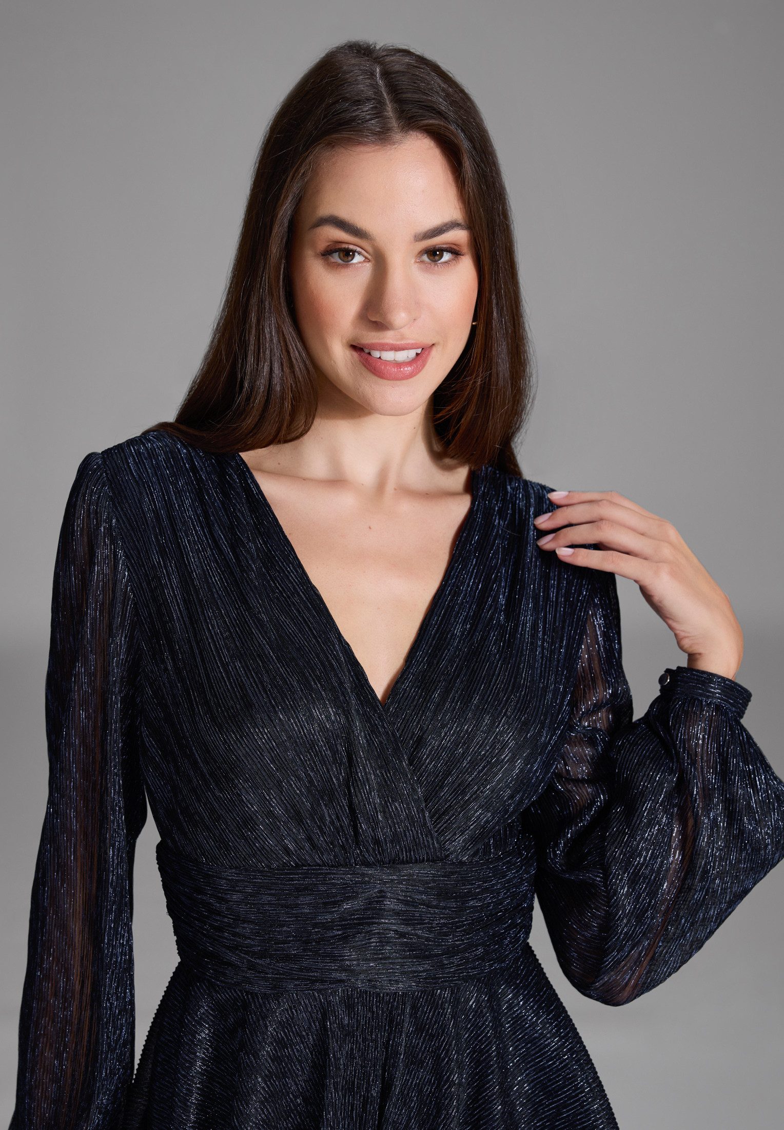 SWING Cocktailkleid - Kurzes Cocktailkleid aus Plissee Jersey Taillierter Schnitt mit ausgestelltem Rockteil