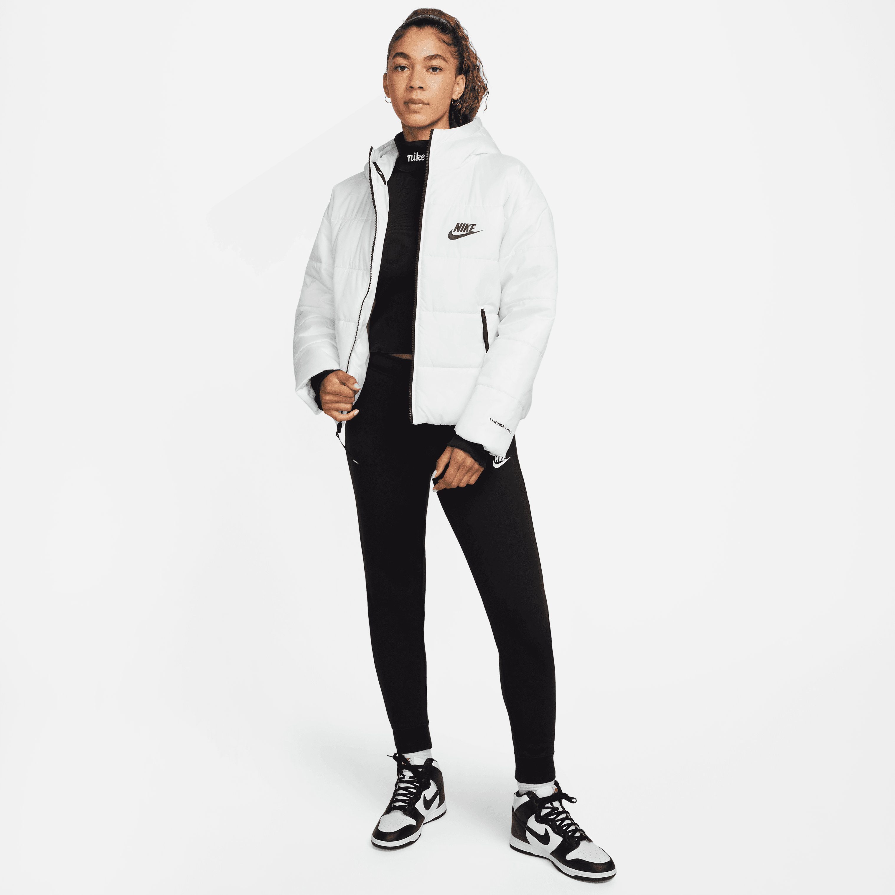 SYN NSW HD TF WHITE/BLACK/BLACK SUMMIT RPL W Nike Sportswear Steppjacke JKT