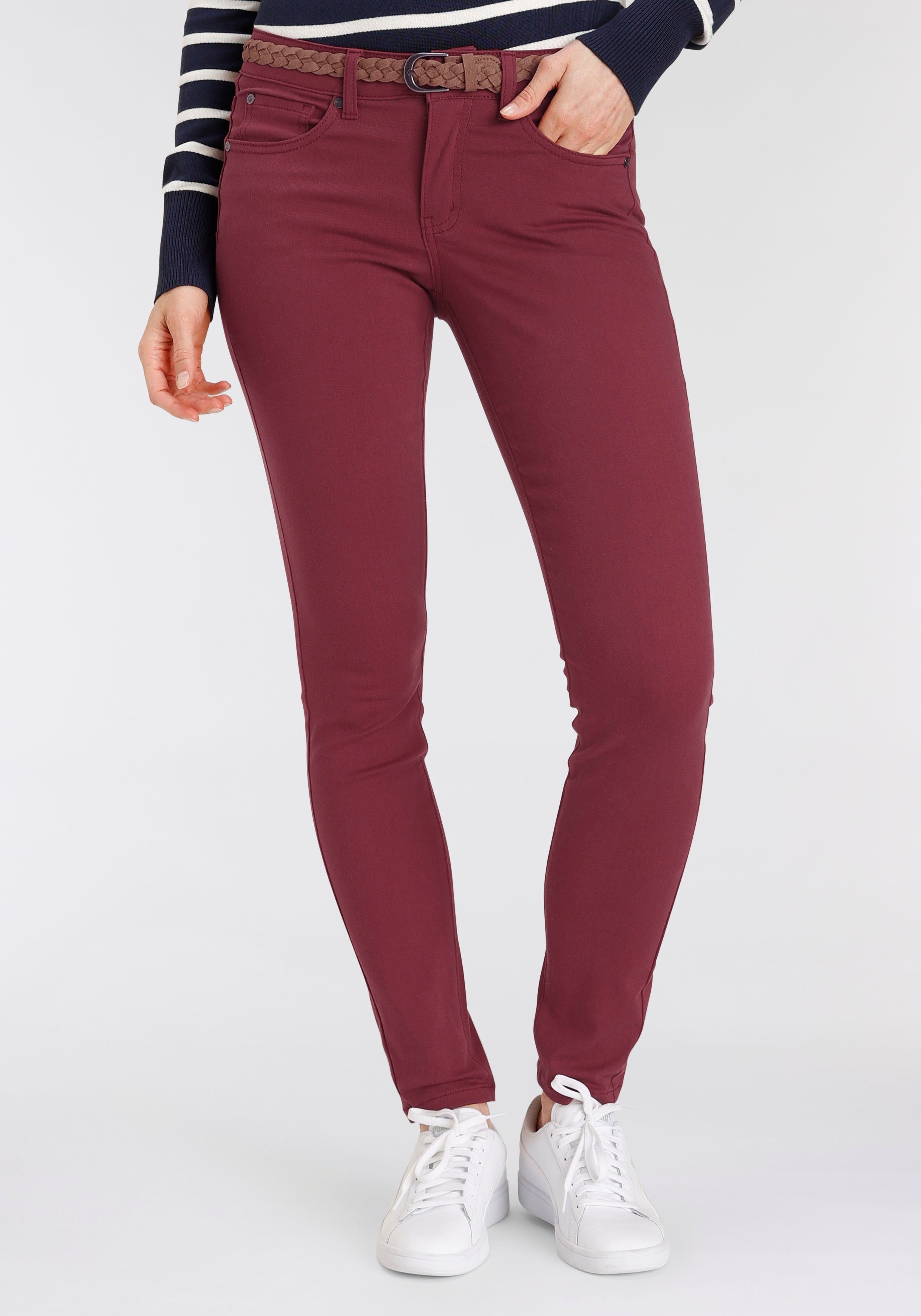 DELMAO Slim-fit-Jeans (Set, 2-tlg., mit Gürtel) mit modischem Flechtgürtel ---NEUE MARKE! bordeaux | Slim-Fit Jeans