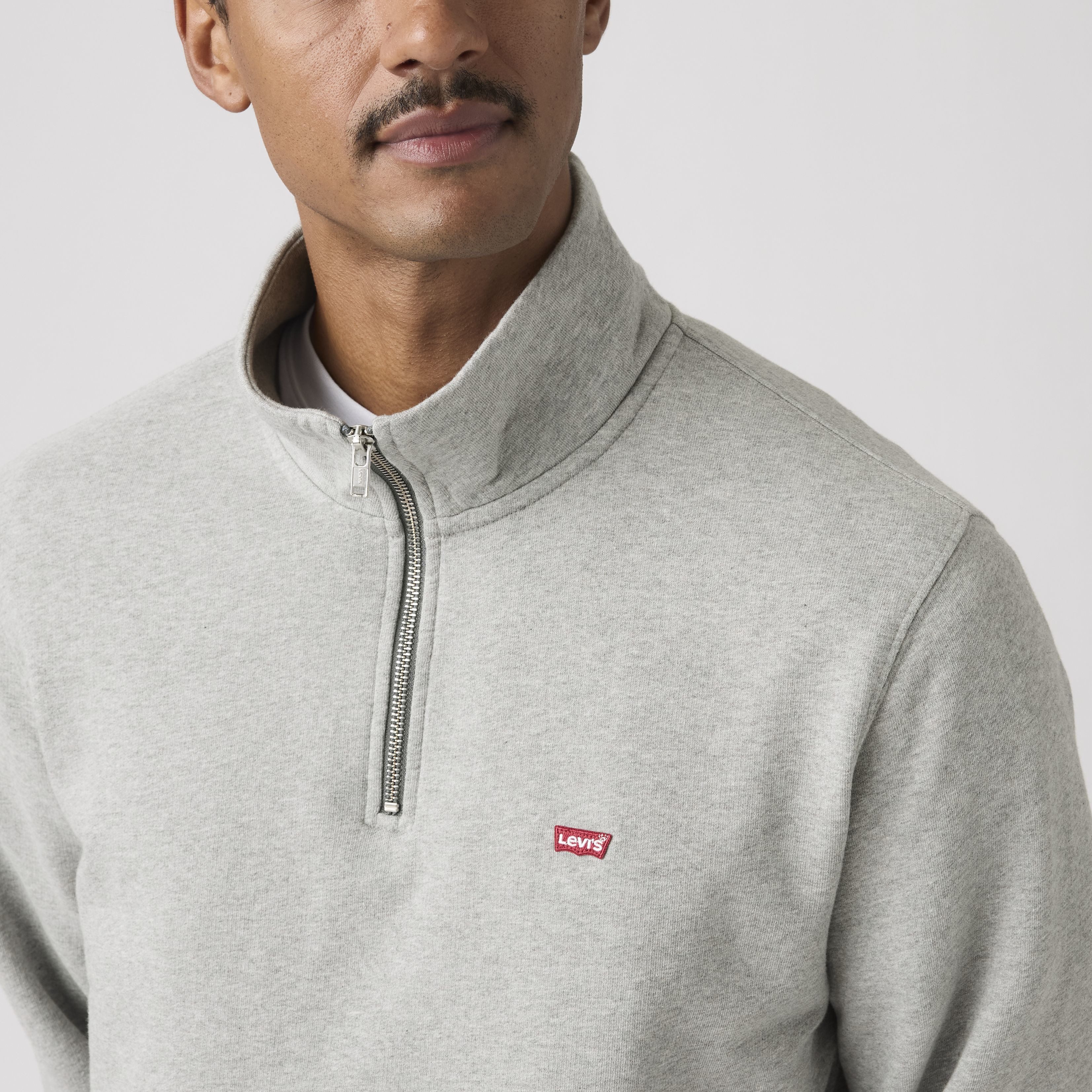Levi's® Sweatshirt ORIGINAL HM 1/4 ZIP mit Troyer-Kragen und Logo-Stickerei