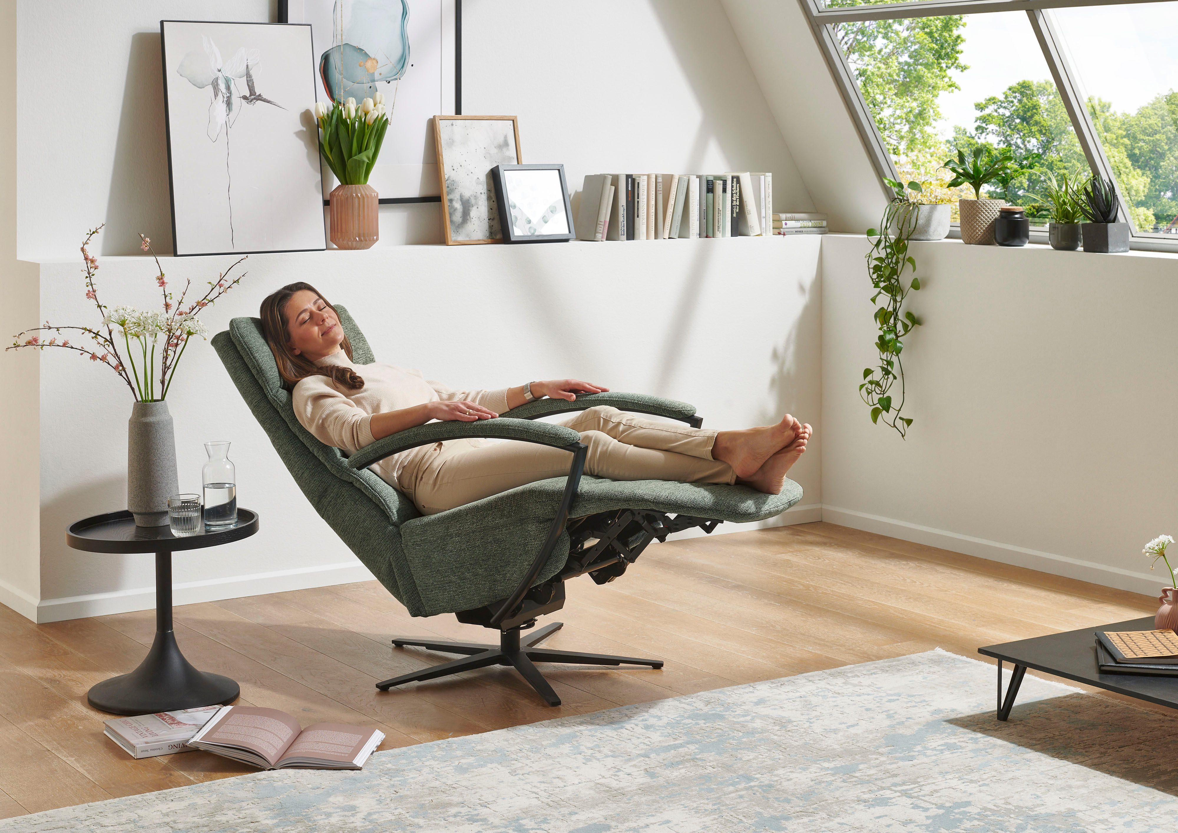 Die PlanBar Relaxsessel ZE-RS20038 inkl. Relaxfunktion und Kopfteilverstellung (1-St), 360° drehbar, wahlweise mit Gasdruckverstellung