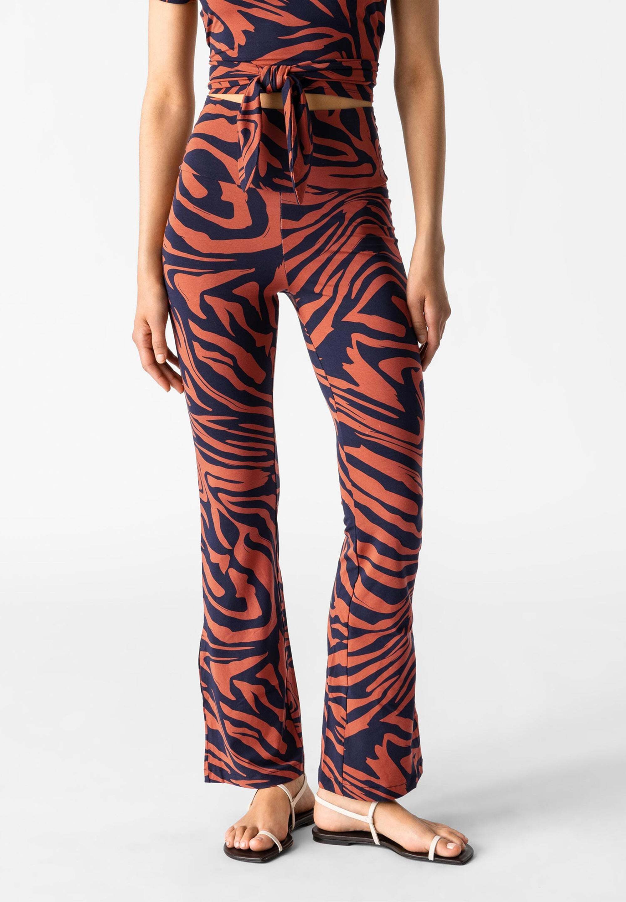 SNOCKS Highwaist Leggings Les Lunes by SNOCKS Schlaghose - BELLE (1-tlg) mit hohem, elastischem Taillenbund und ausgestelltem Bein
