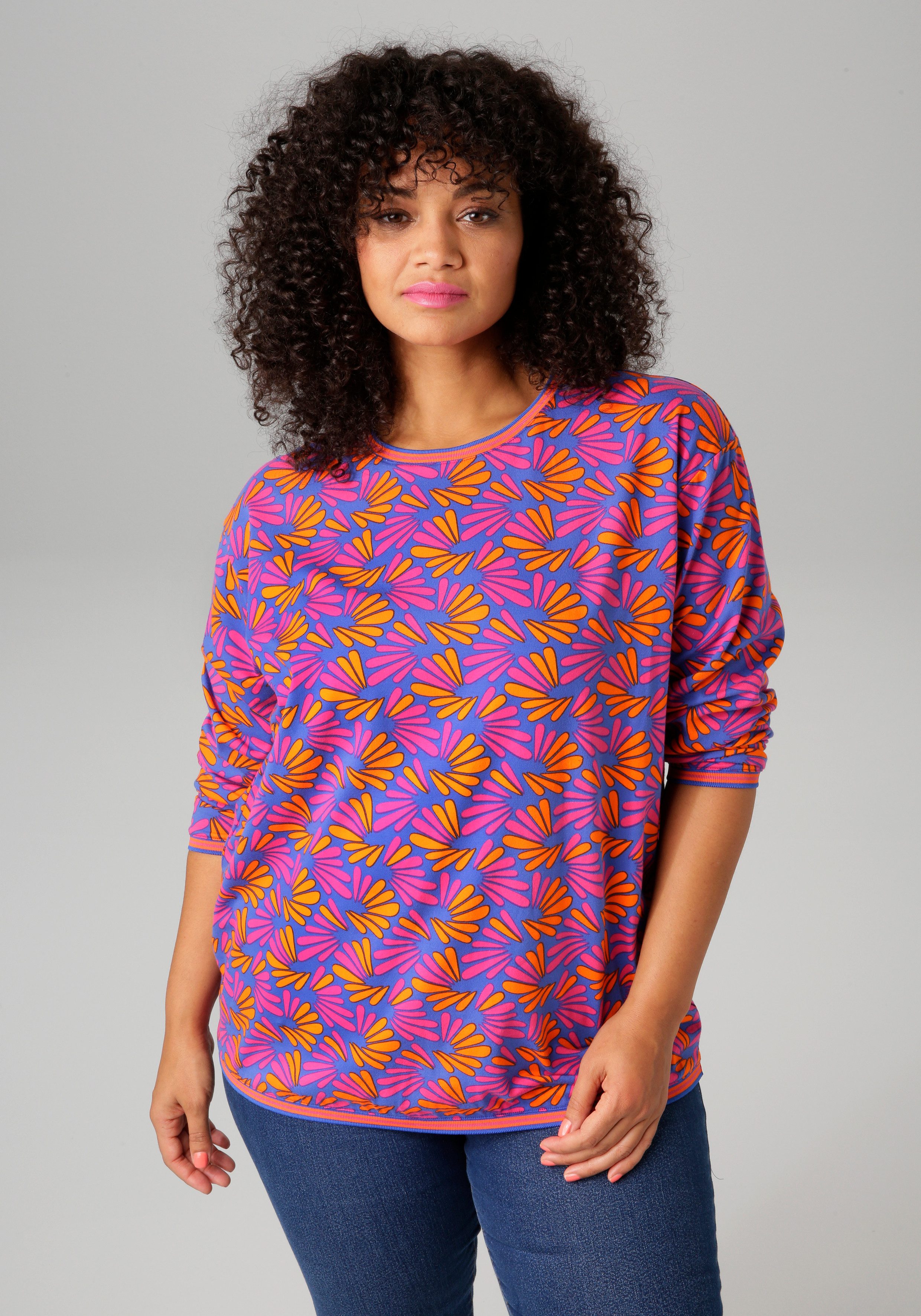 Aniston PLUS Sweatshirt mit farbenfrohen, grafischen günstig online kaufen