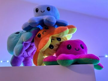 soma Kuscheltier Oktopus Reversible Rainbow Kuscheltier Wende Plüschtier Octopus groß 2 (1-St), Super weicher Plüsch Stofftier Kuscheltier für Kinder zum spielen