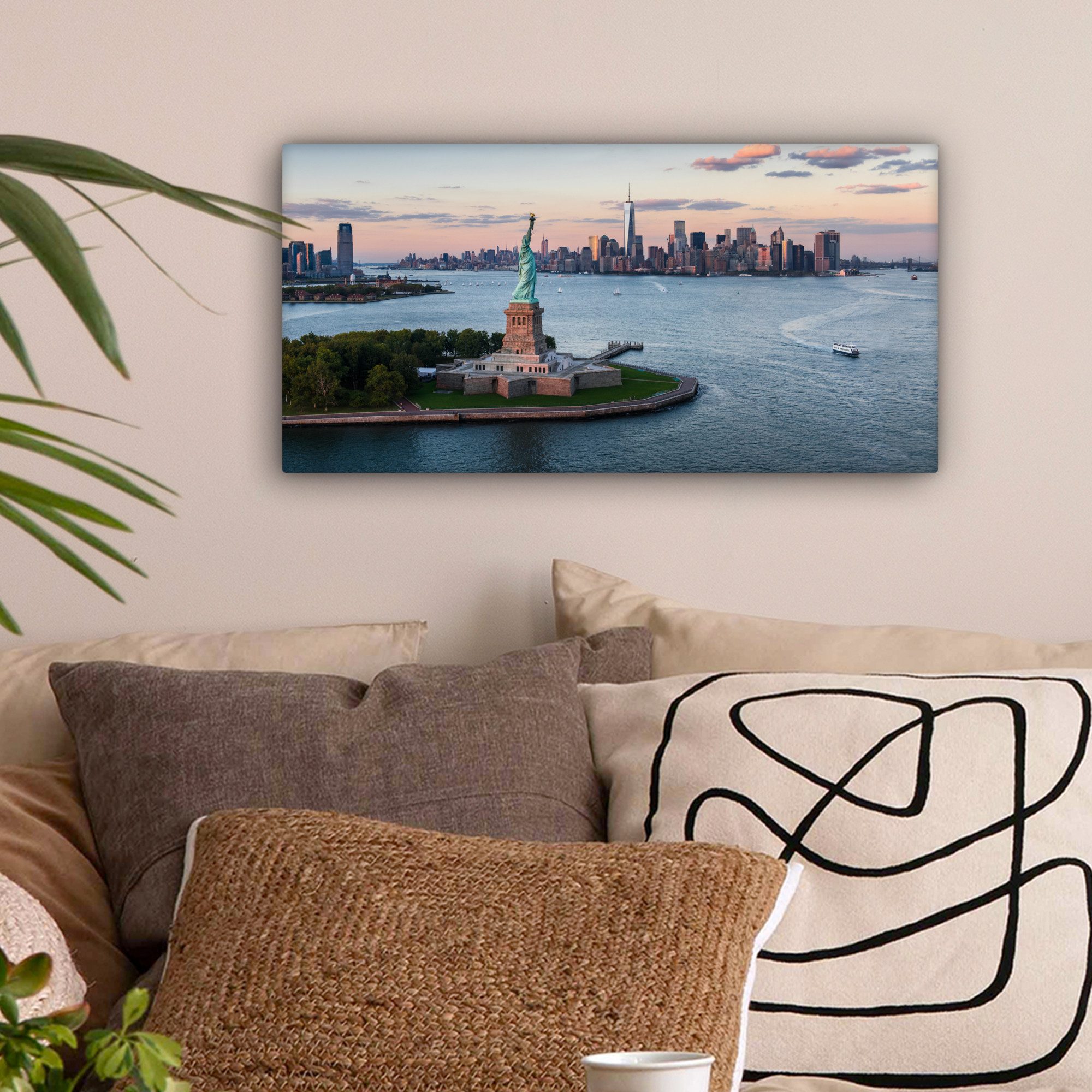 OneMillionCanvasses® Leinwandbild Panorama New York - Freiheitsstatue - Sky günstig online kaufen