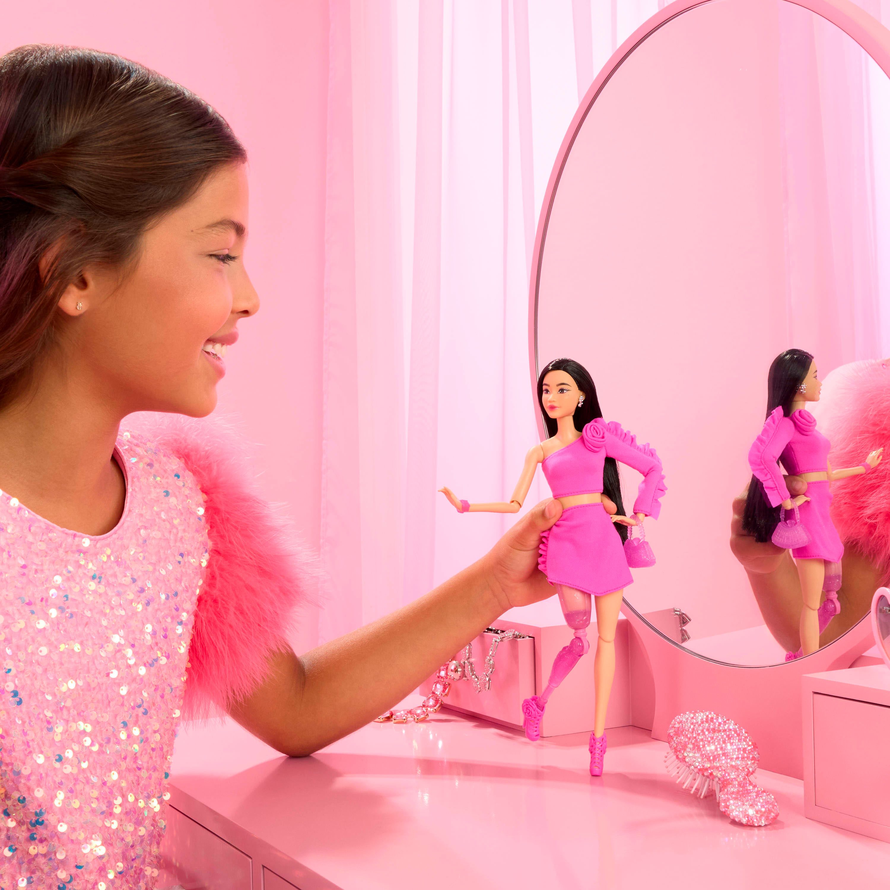 Barbie Anziehpuppe Barbie Deluxe Style - Rose günstig online kaufen