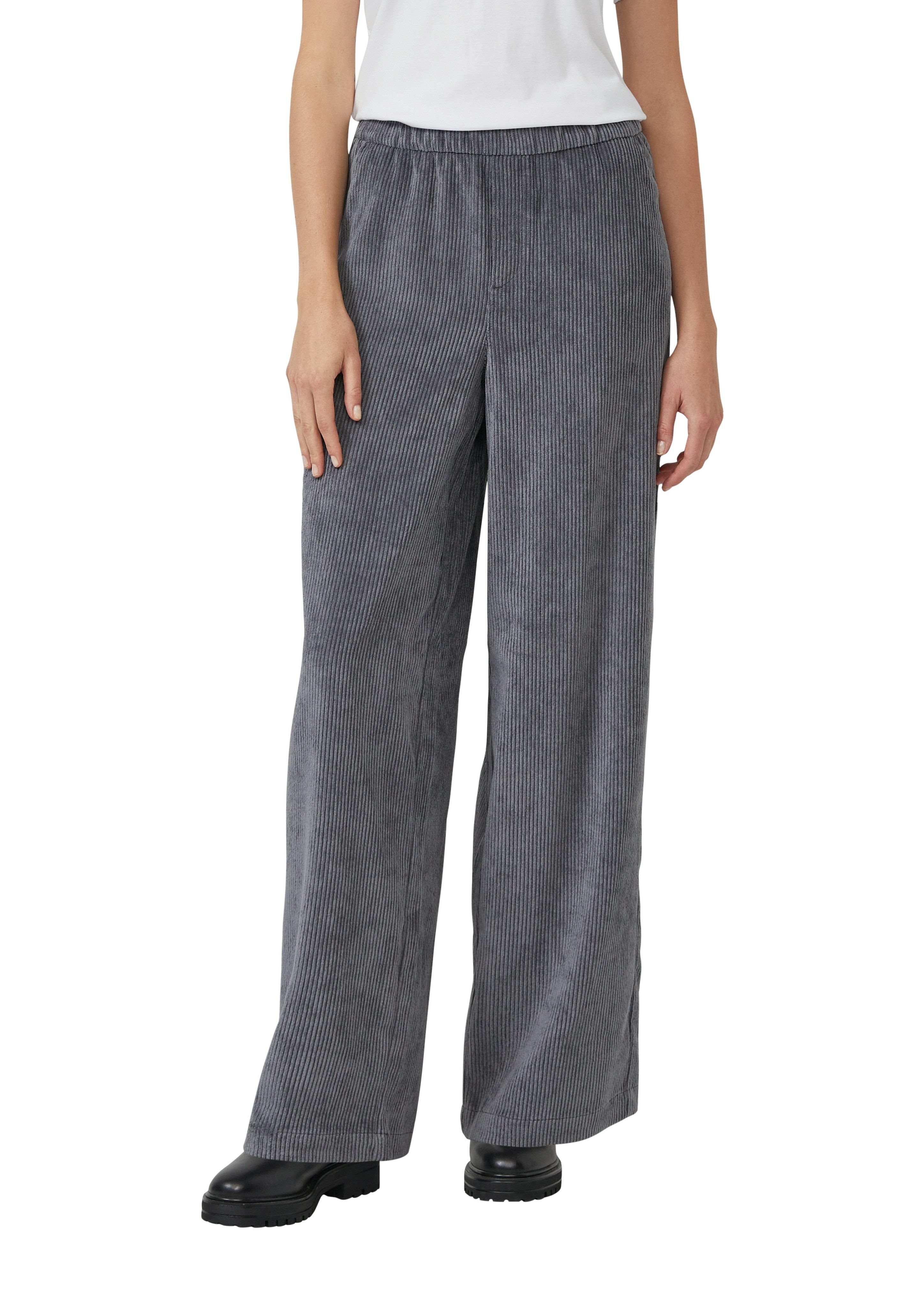 s.Oliver Cordhose mit Elastikbund und Wide Leg