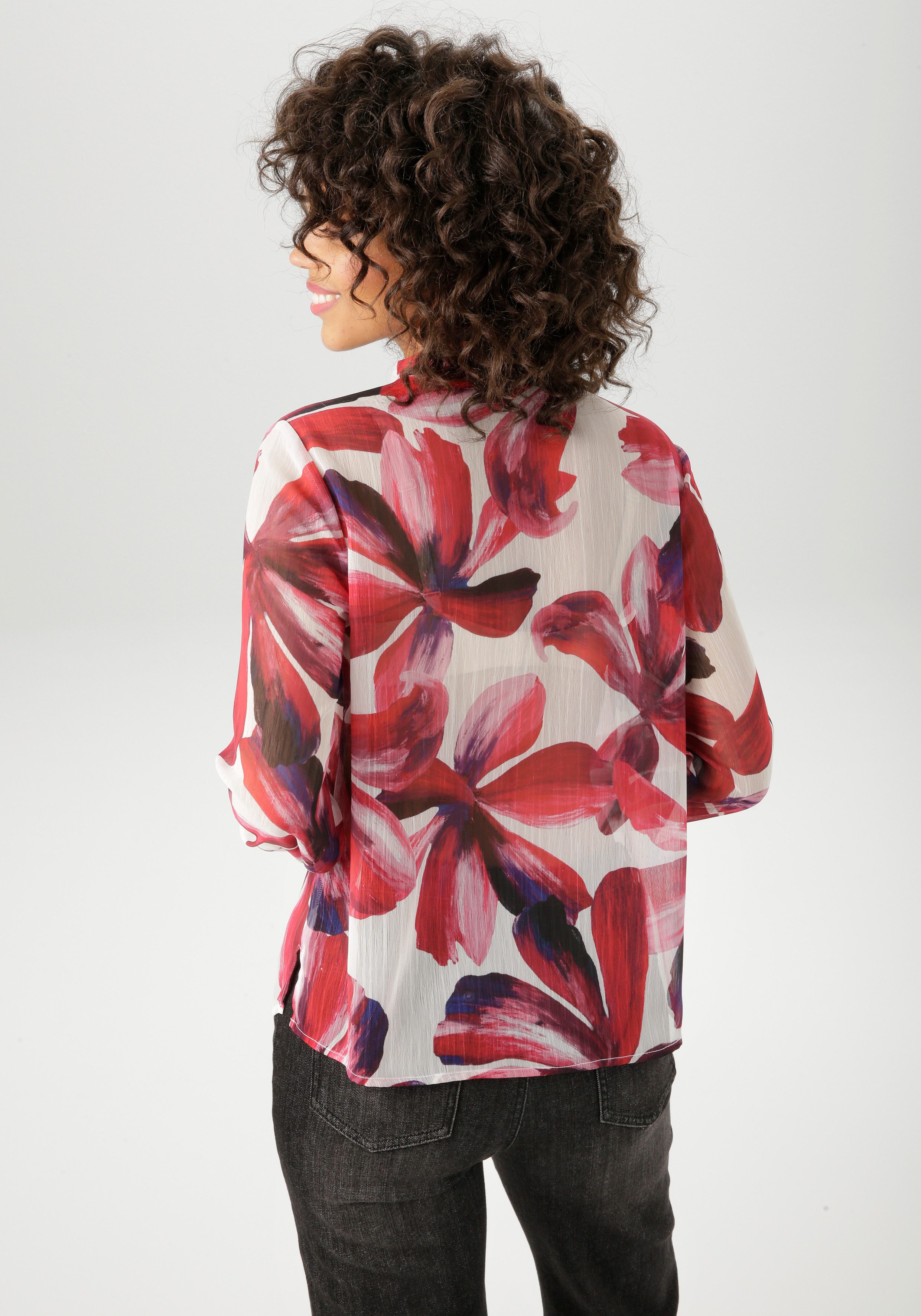 Aniston CASUAL Schluppenbluse mit großflächigen, grafischen Blättern bedruc günstig online kaufen