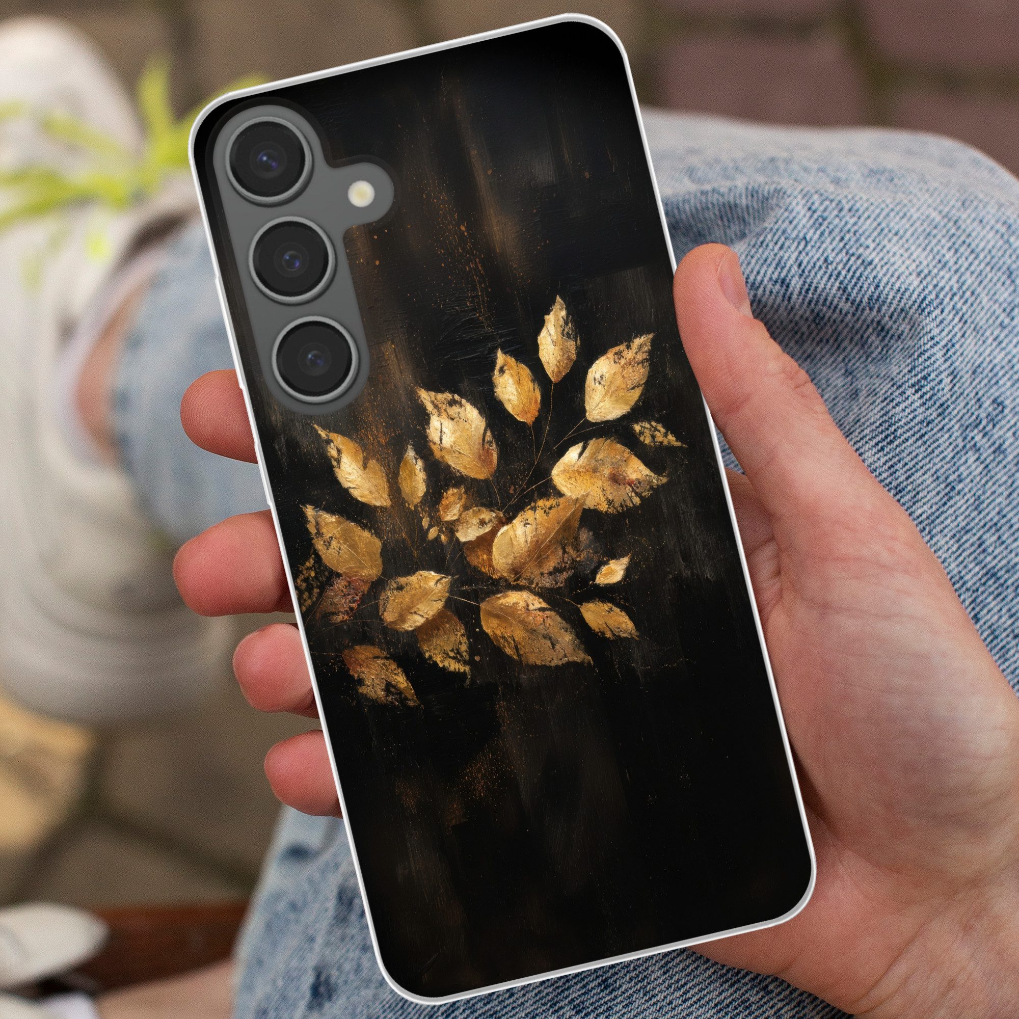 MuchoWow Handyhülle für Samsung Galaxy S24 Plus Goldene Blätter auf dunklem Hintergrund, Phone Case, Silikon, Schutzhülle Dünn