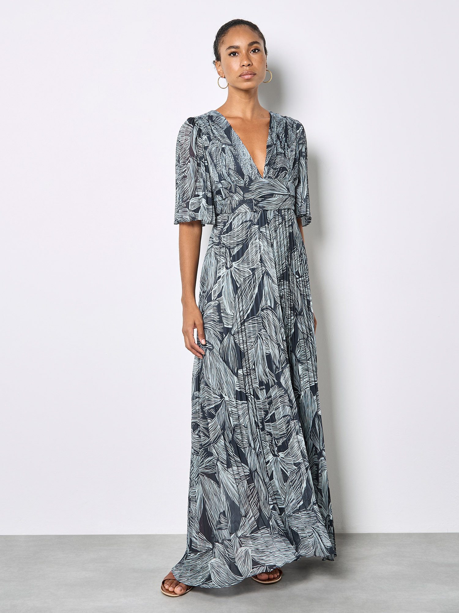 Apricot Maxikleid Maxikleid aus schimmerndem Chiffon mit Blumenmuster und Metallfaden