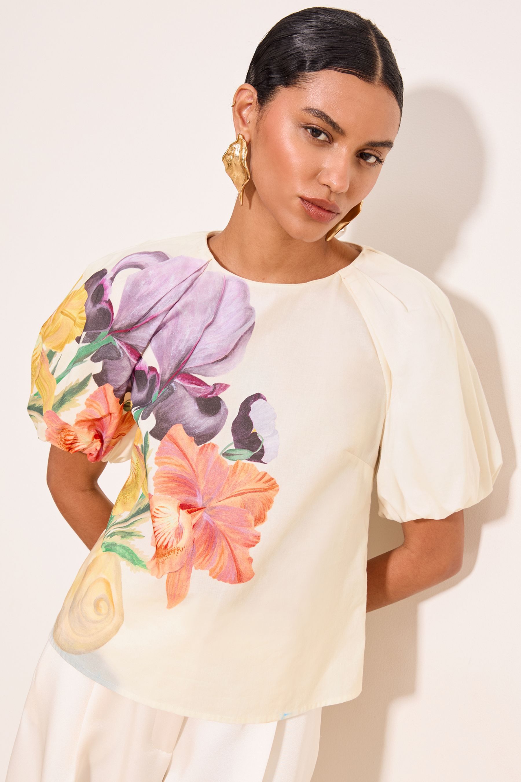 LIPSY Kurzarmbluse Lipsy Top mit Puffärmeln (1-tlg)
