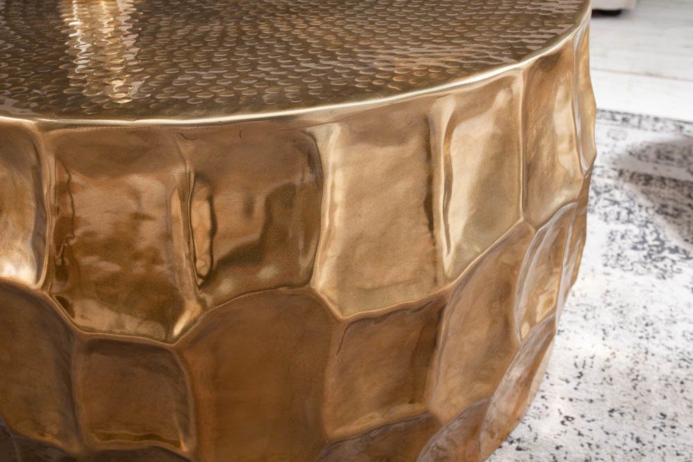 ORGANIC gold riess-ambiente · · · Hammerschlag Couchtisch ORIENT 3D-Design rund handmade (Einzelartikel, 1-St), Ø70cm · Metall Wohnzimmer