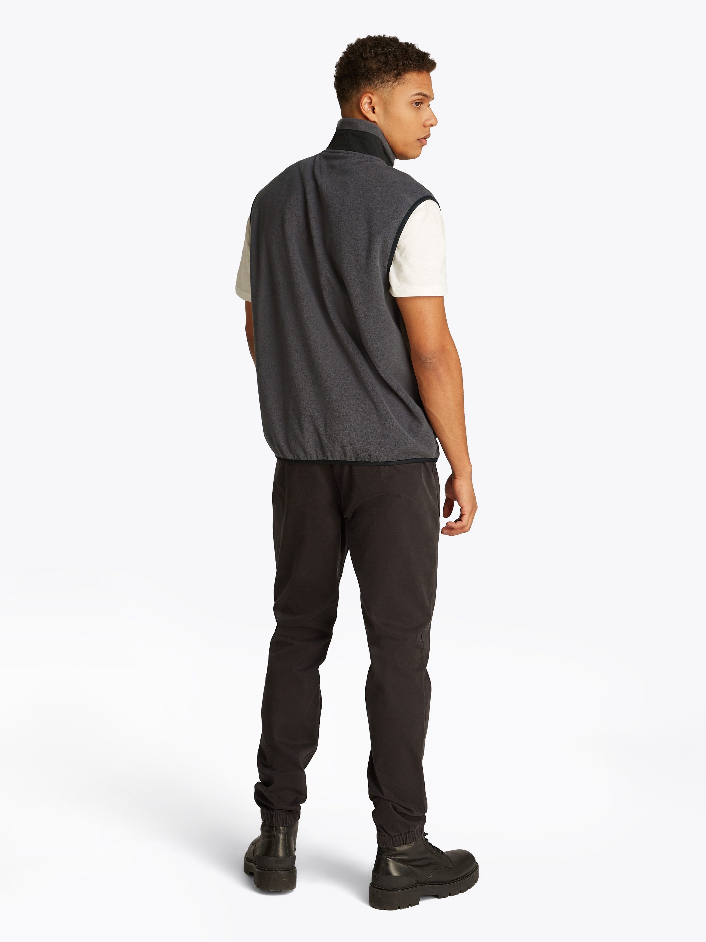 Tommy Jeans Plus Fleeceweste TJM POLAR FLEECE VEST EXT Große Größen, mit kontrastfarbenen Details