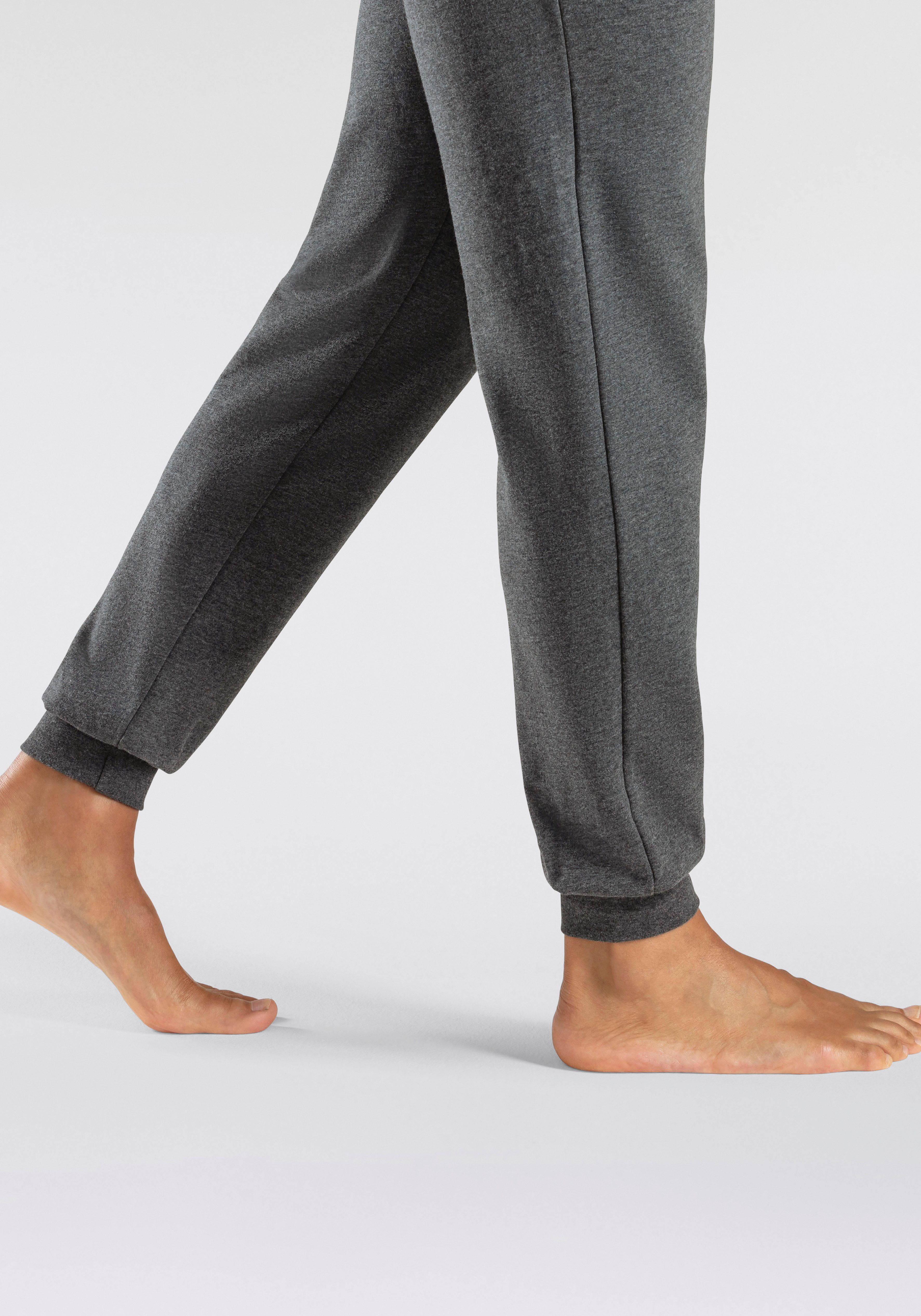 Bench. Loungewear Sweathose Jogginghose mit Kordel, aus Baumwoll-Mix