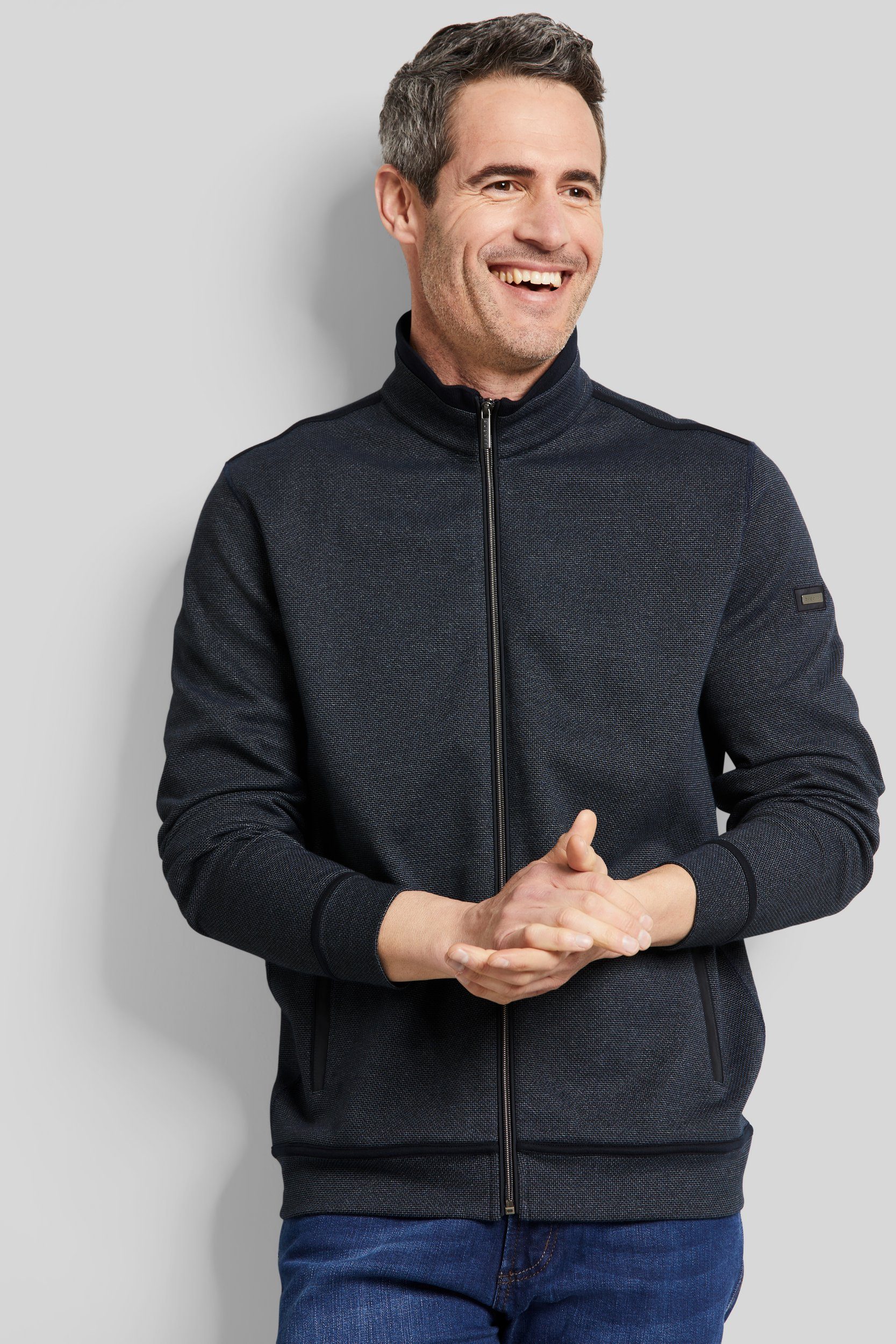 bugatti Sweatjacke mit Eingrifftaschen günstig online kaufen
