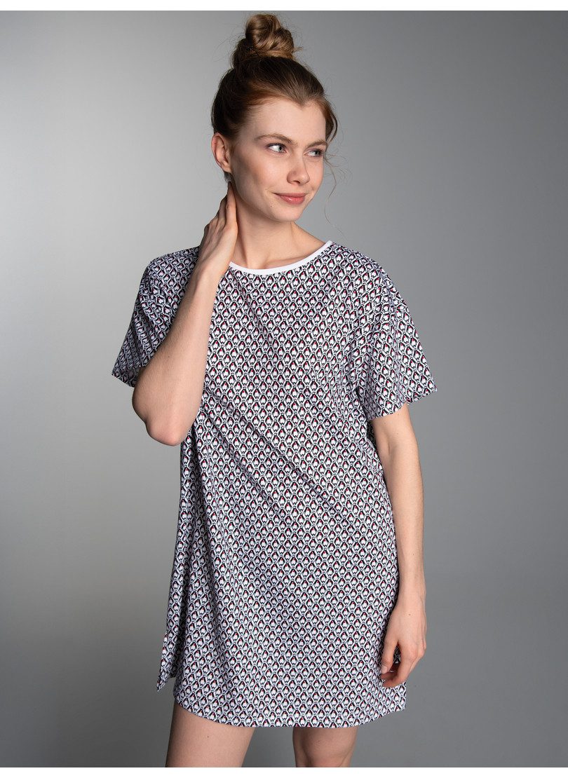 Trigema Nachthemd TRIGEMA Bigshirt mit Allover-Pinguin-Print (1-tlg)