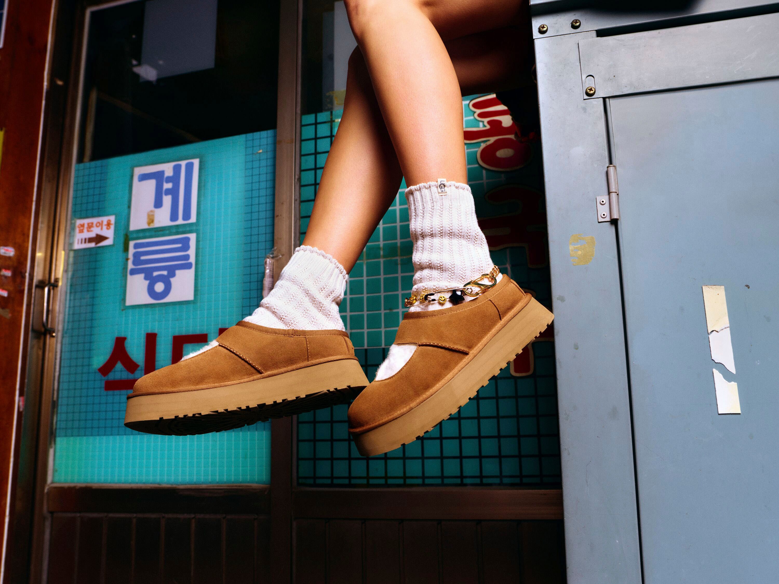 UGG BEA MARY JANE Clog, Plateauschuh, Loafer, Sandale zum Schlupfen günstig online kaufen