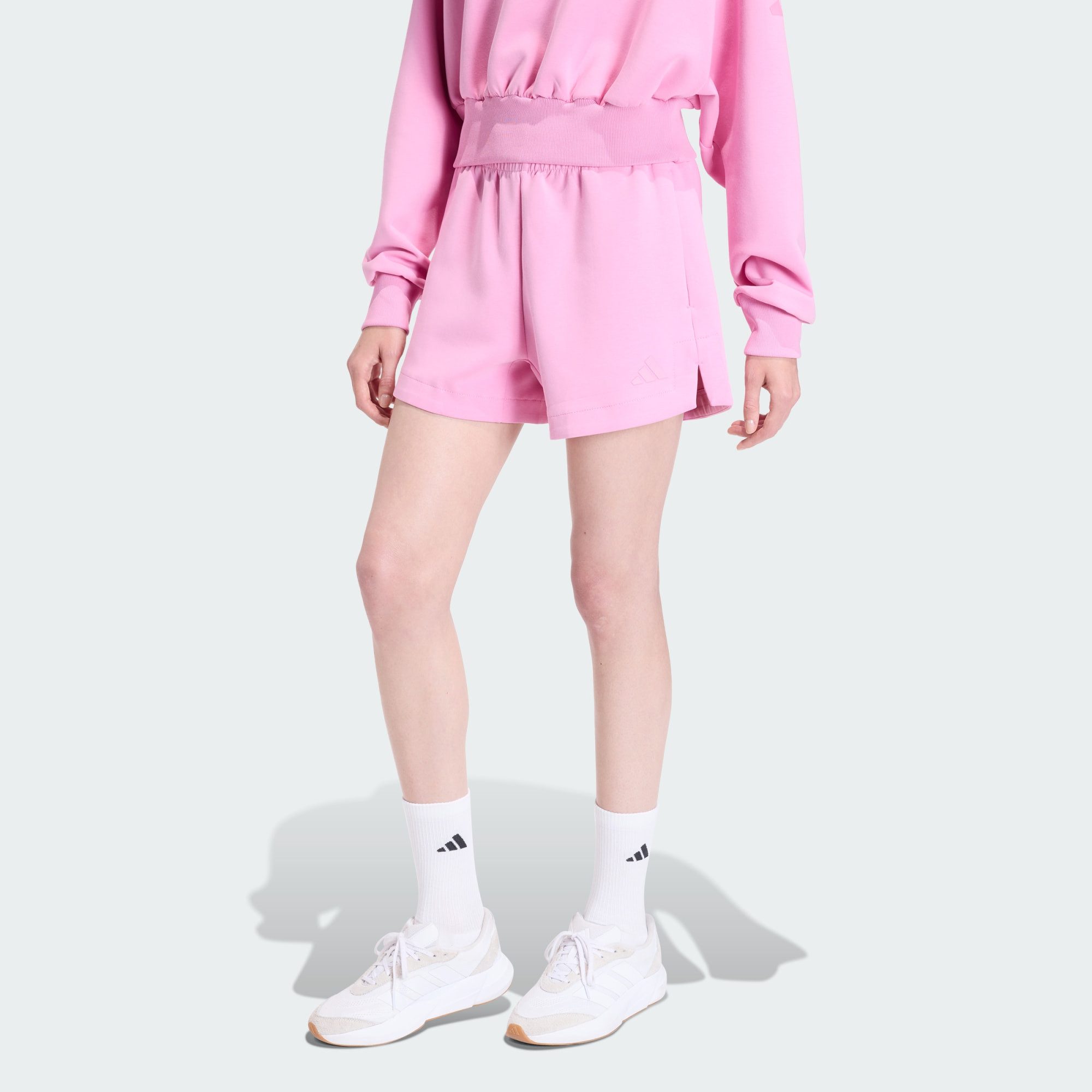 Shorts SOFT LUX SHORTS, LOCKER GESCHNITTEN