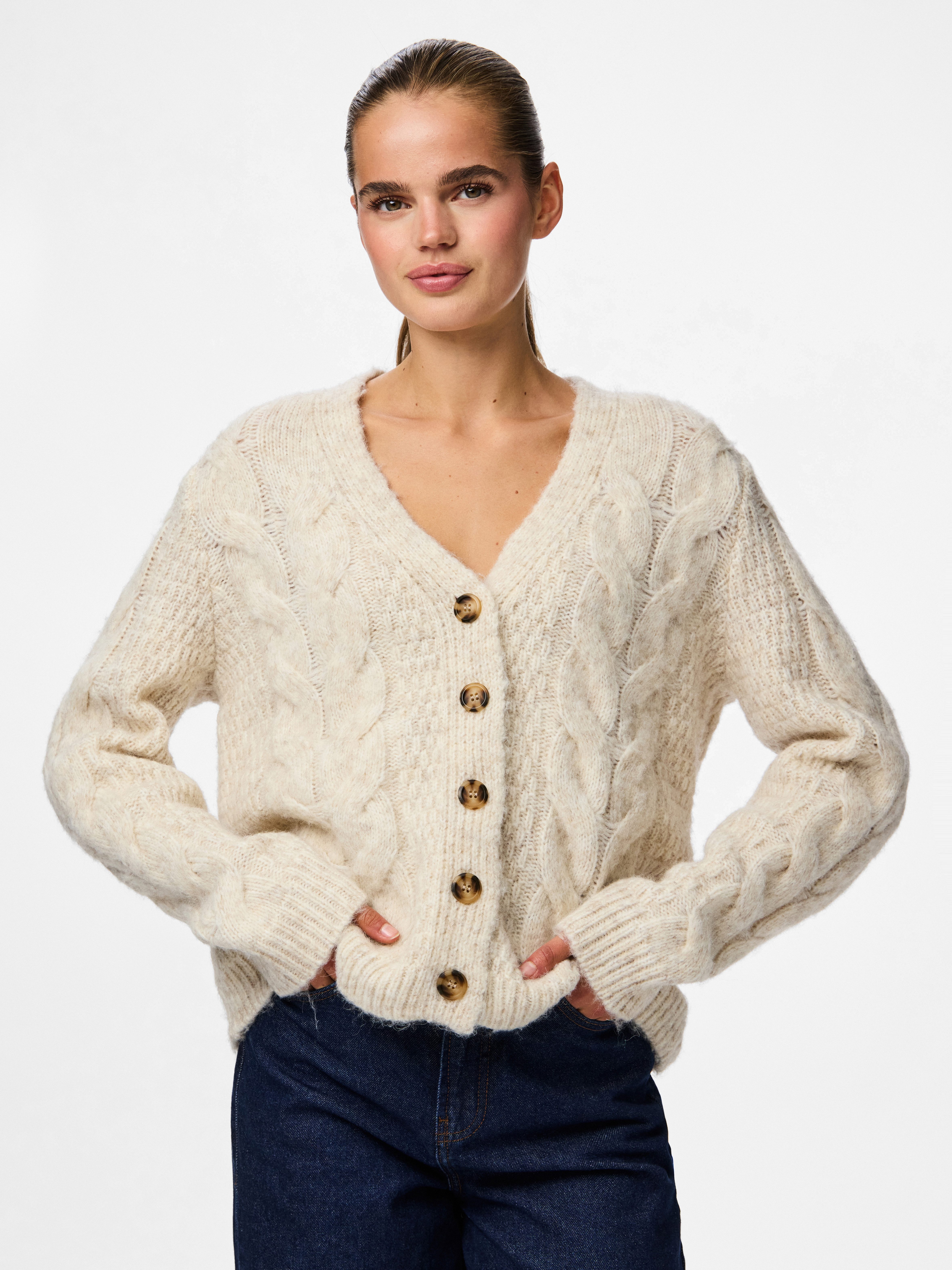 pieces Strickjacke PCNINA LS V-NECK KNIT CARDIGAN NOOS BC günstig online kaufen