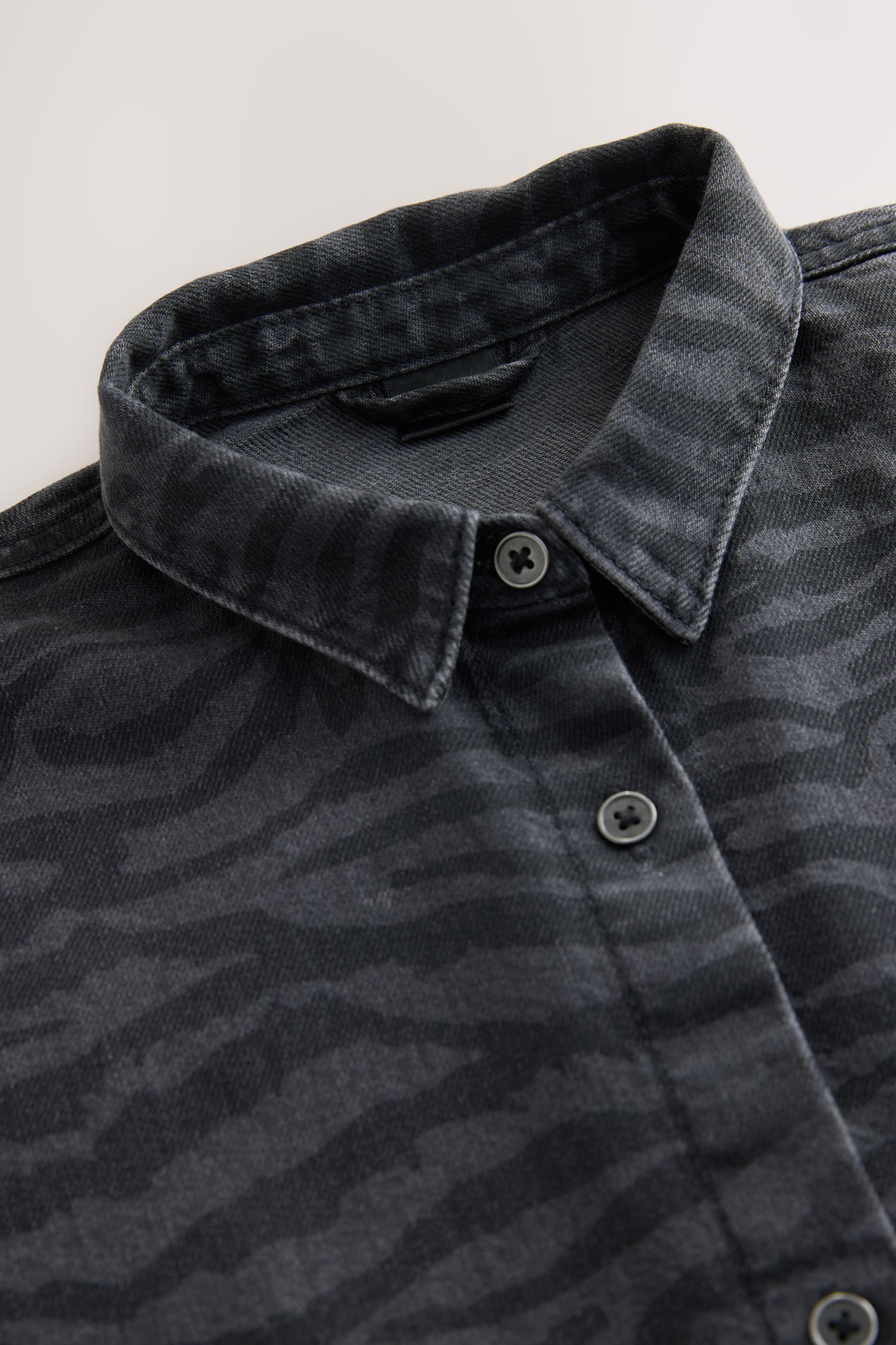 Next Jeanshemd Denimhemd mit Animal-Print (1-tlg)