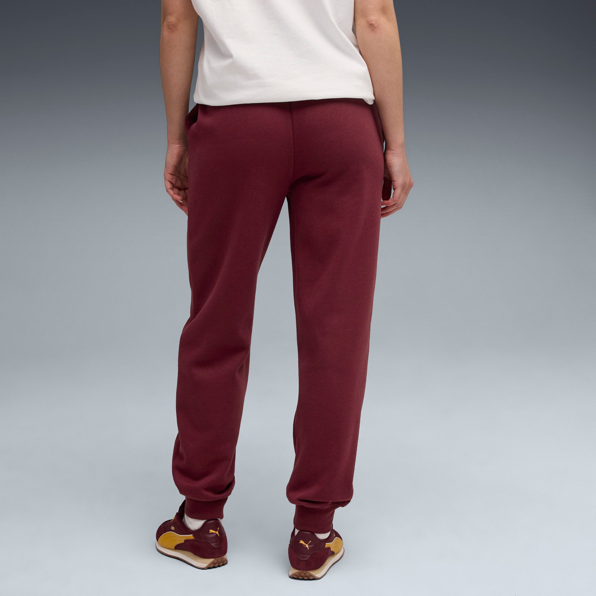 PUMA Trainingshose ESS SMALL NO. 1 LOGO COMFORT SWEATPANTS CL FL (S) günstig online kaufen