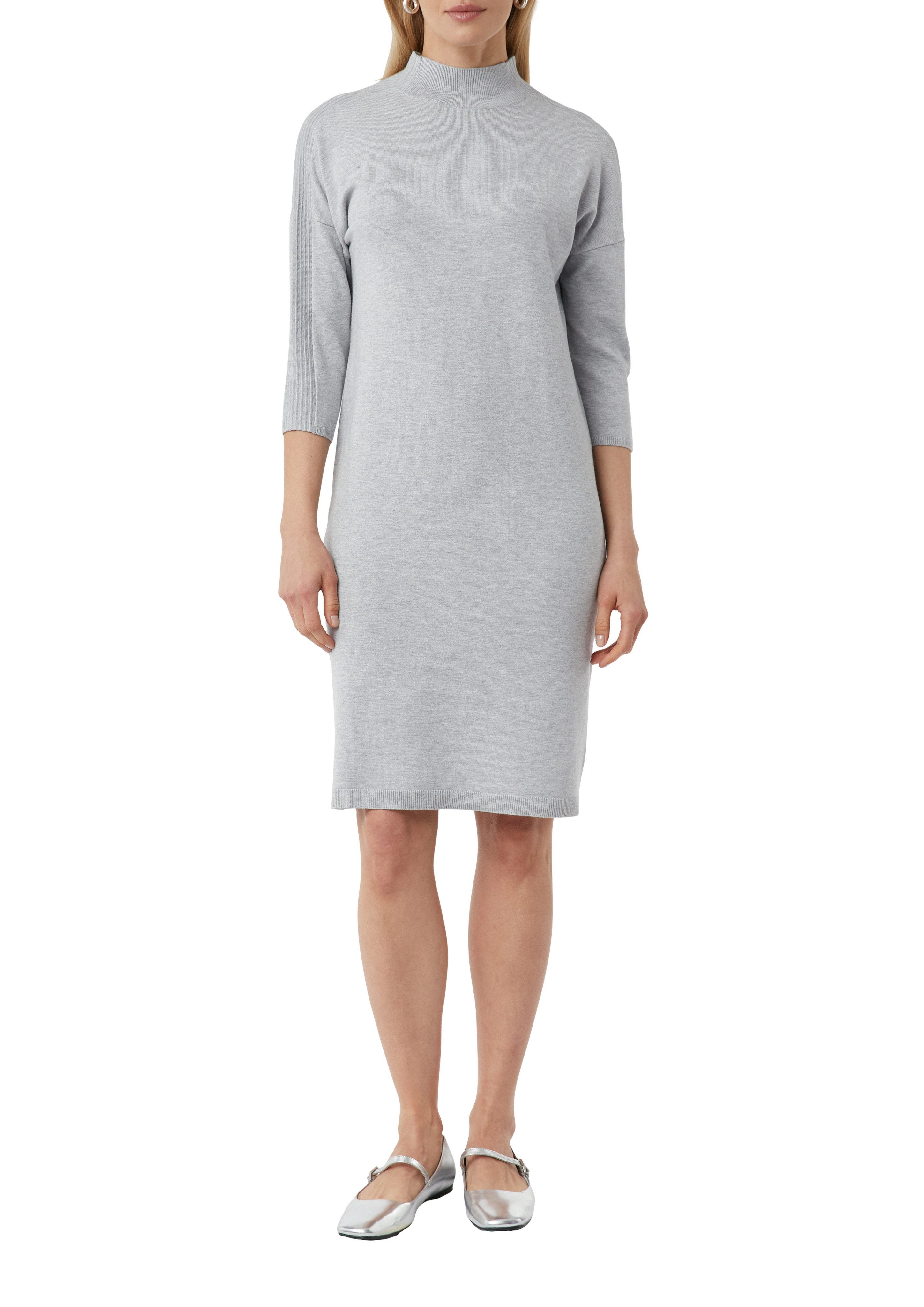 comma Strickkleid mit überschnittenen Schultern
