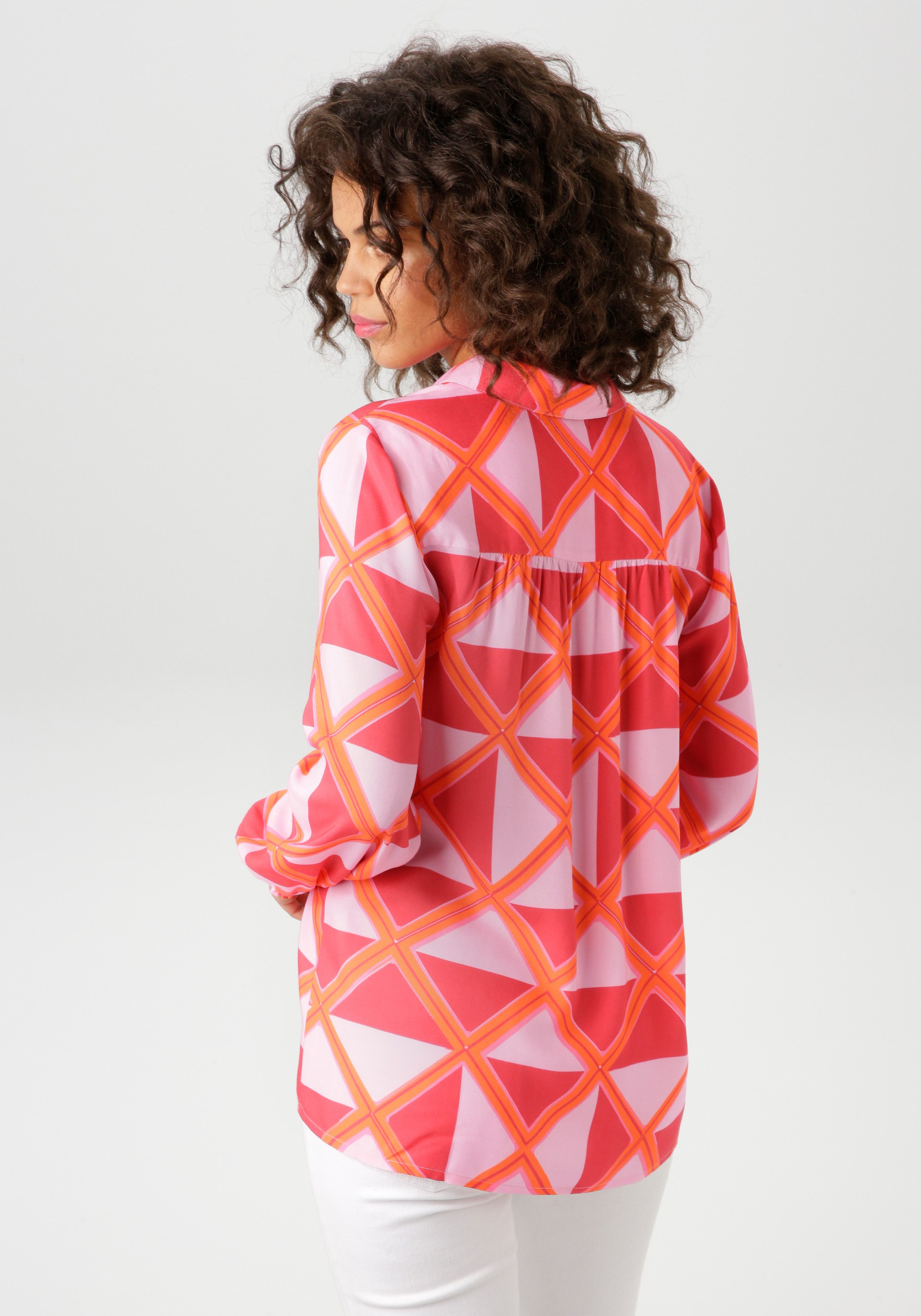 Aniston CASUAL Hemdbluse mit extravaganten, grafischen Druck günstig online kaufen