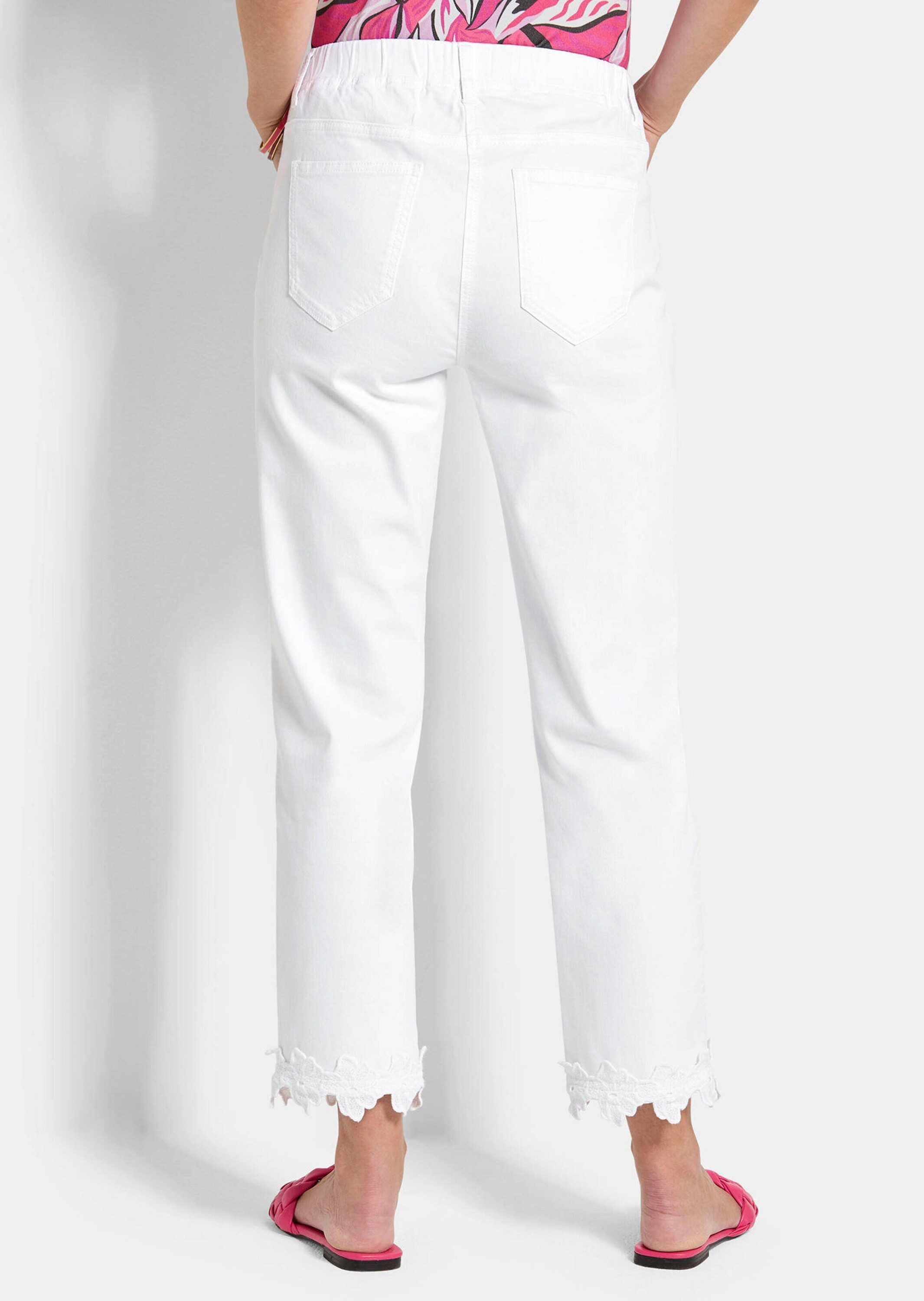 GOLDNER Schlupfhose Denimhose mit floraler Spitze Baumwollhose mit Rundum-Dehnbund, Eingriffstaschen und 7/8-Länge