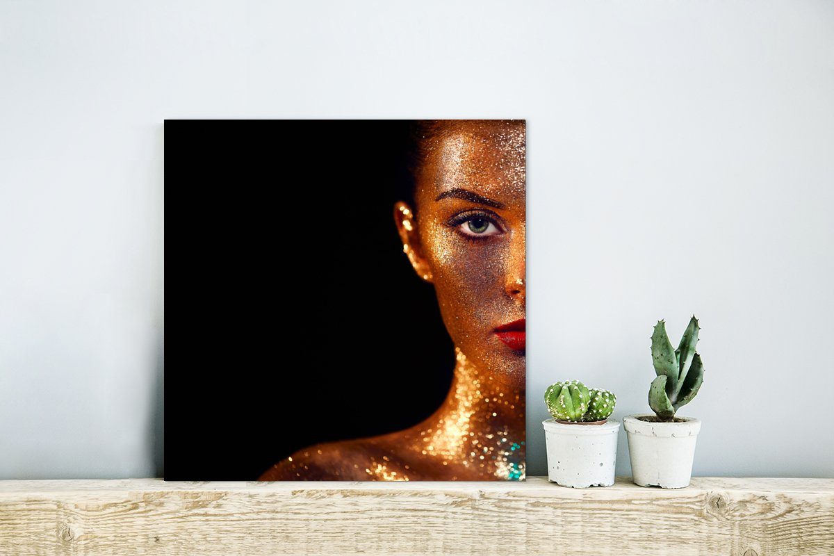 Kunst, - Make-up Frau Aluminium - Gemälde Metallbild - Luxus aus Gold (1 - MuchoWow Glitzer deko Alu-Dibond-Druck, St), - Metall,