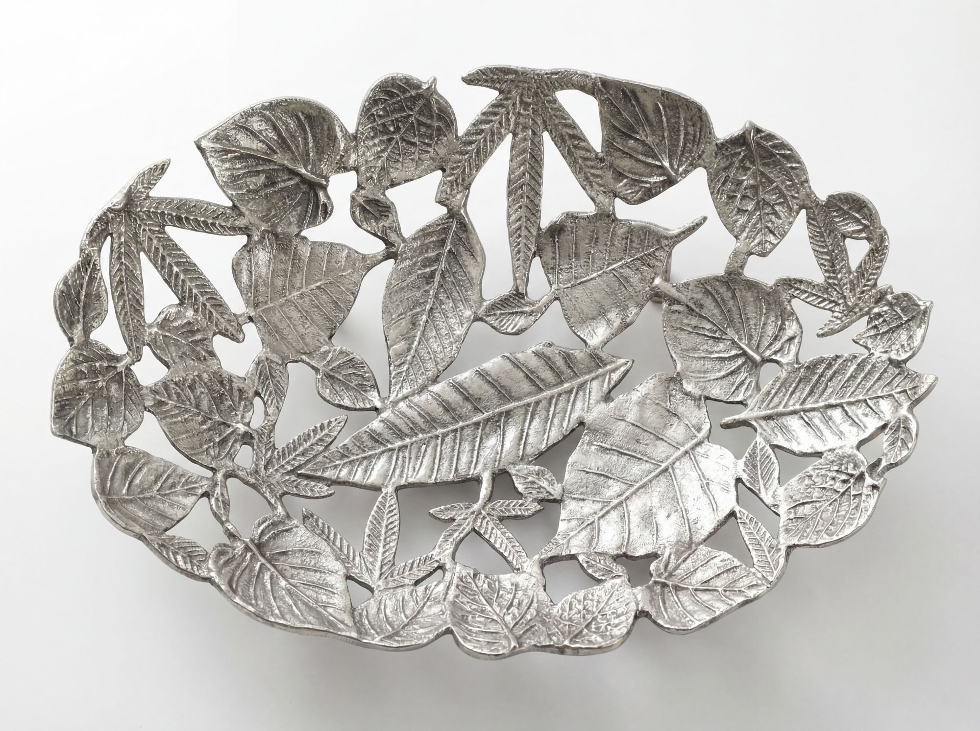 FINEBUY Dekoschale FB77648 Tischdeko 49cm Silber Aluminium Wohnaccessoire Metallschale (Ovale Aluschale für deine gemütlichen Wohnräume), Dekoratives Obsttablet – Bild 5 von 5