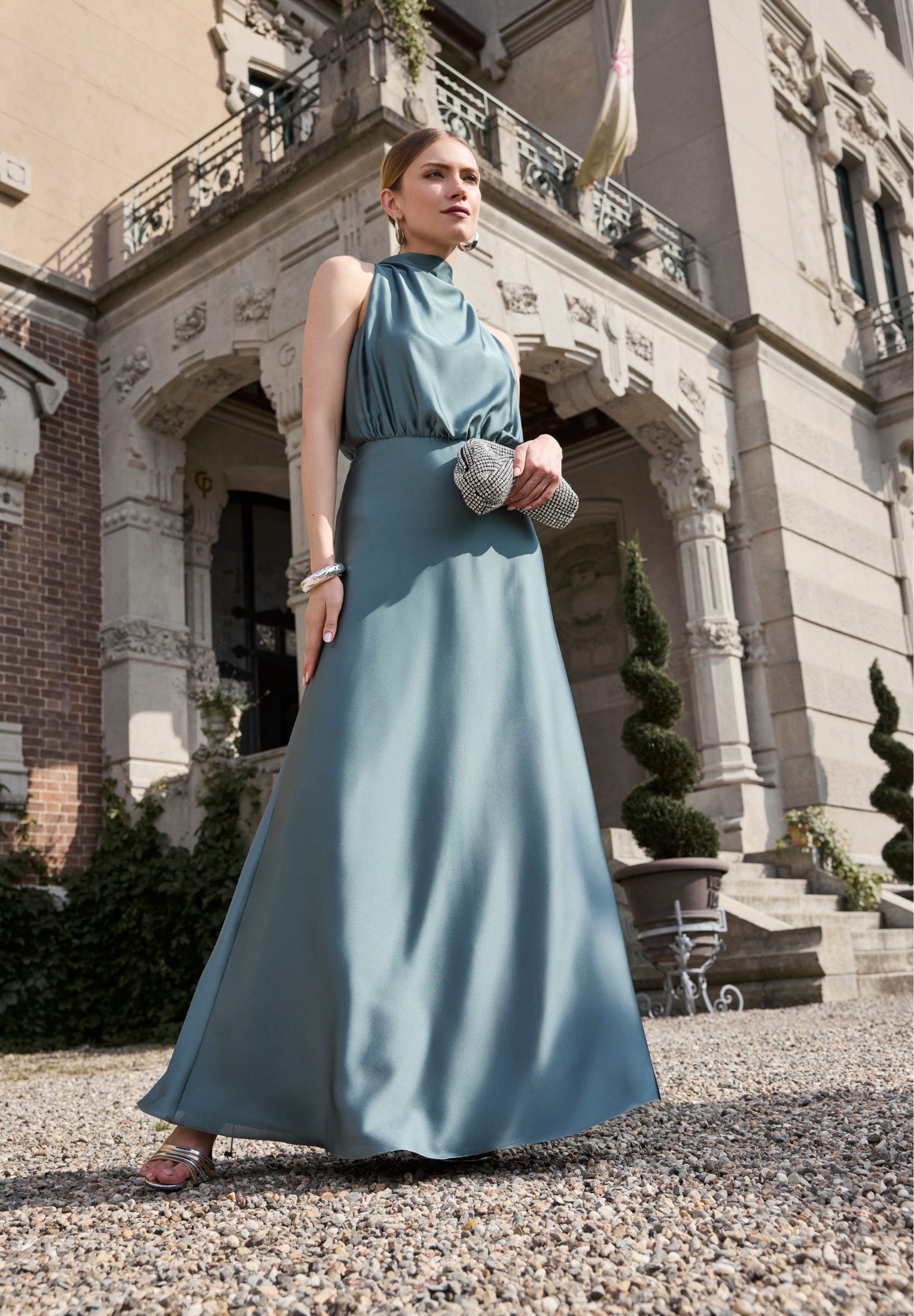 SWING Abendkleid Taillierter Schnitt mit ausgestelltem günstig online kaufen
