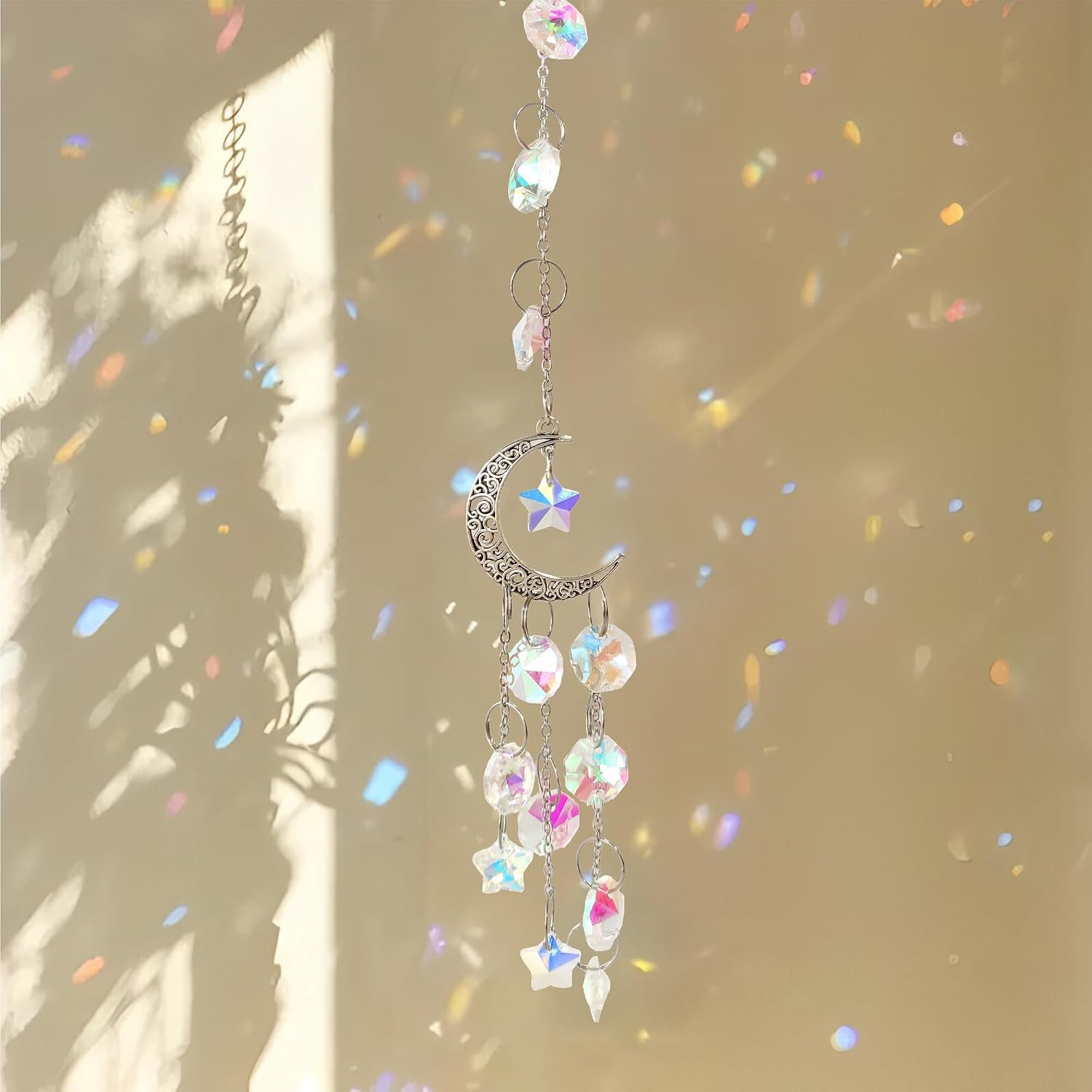 MOPUEA Windspiel Windspiel Regenbogen Sonnenfänger Kristall Anhänger Deko fensterdeko (Fensterprismen-Anhänger, böhmische hängende Ornament, 1 St., Dekoration für Zuhause, Fenster, Garten, Hochzeit, Party), Mondstern Hängende Kristall-Sonnenfänger, Regenbogen-Maker