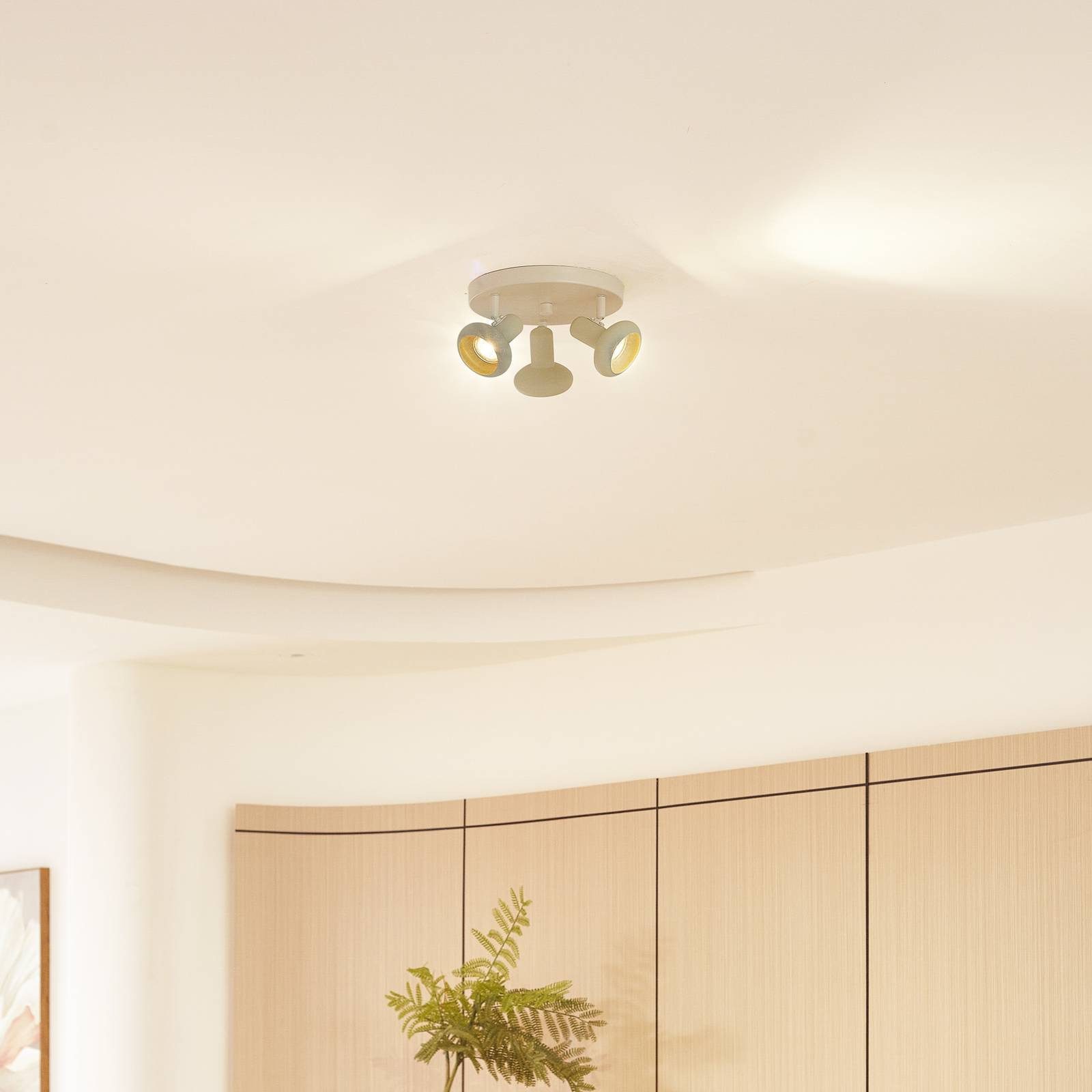 Lindby Deckenstrahler Huby, Metall, Creme IP20, 3 x 10 W LED