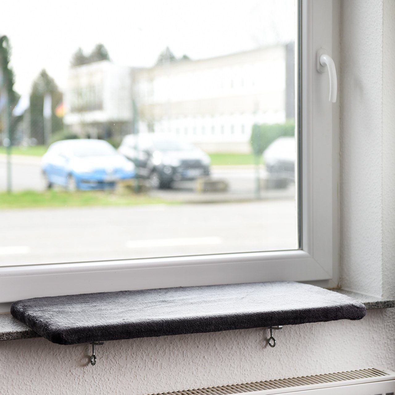 Canadian Cat Company Katzen-Hängematte Snuggly Place, anthrazit, 75x35x2cm, günstig online kaufen