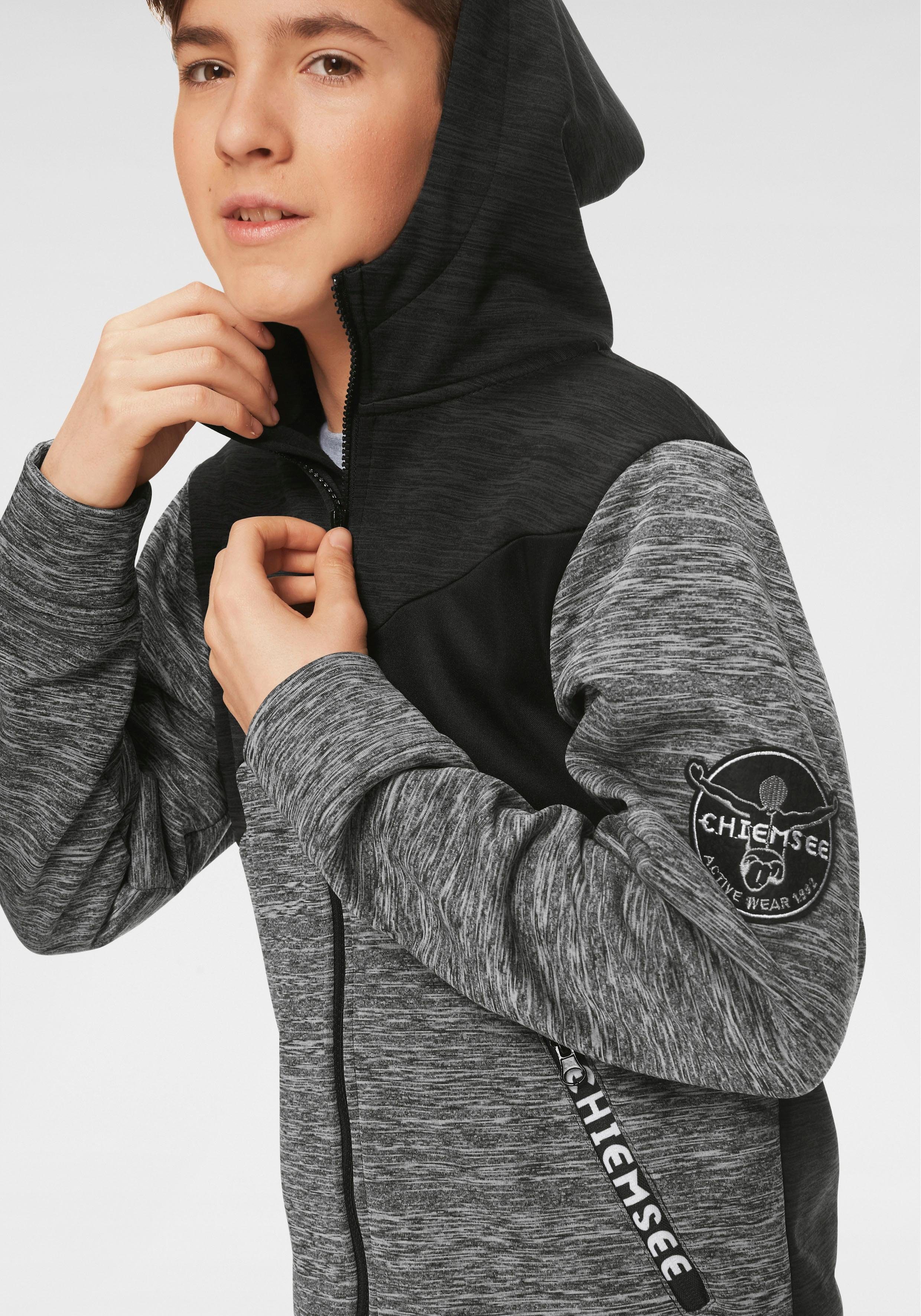 Chiemsee Softshelljacke für kältere Tage, aus Polyester, modischer Look, mit Kapuze