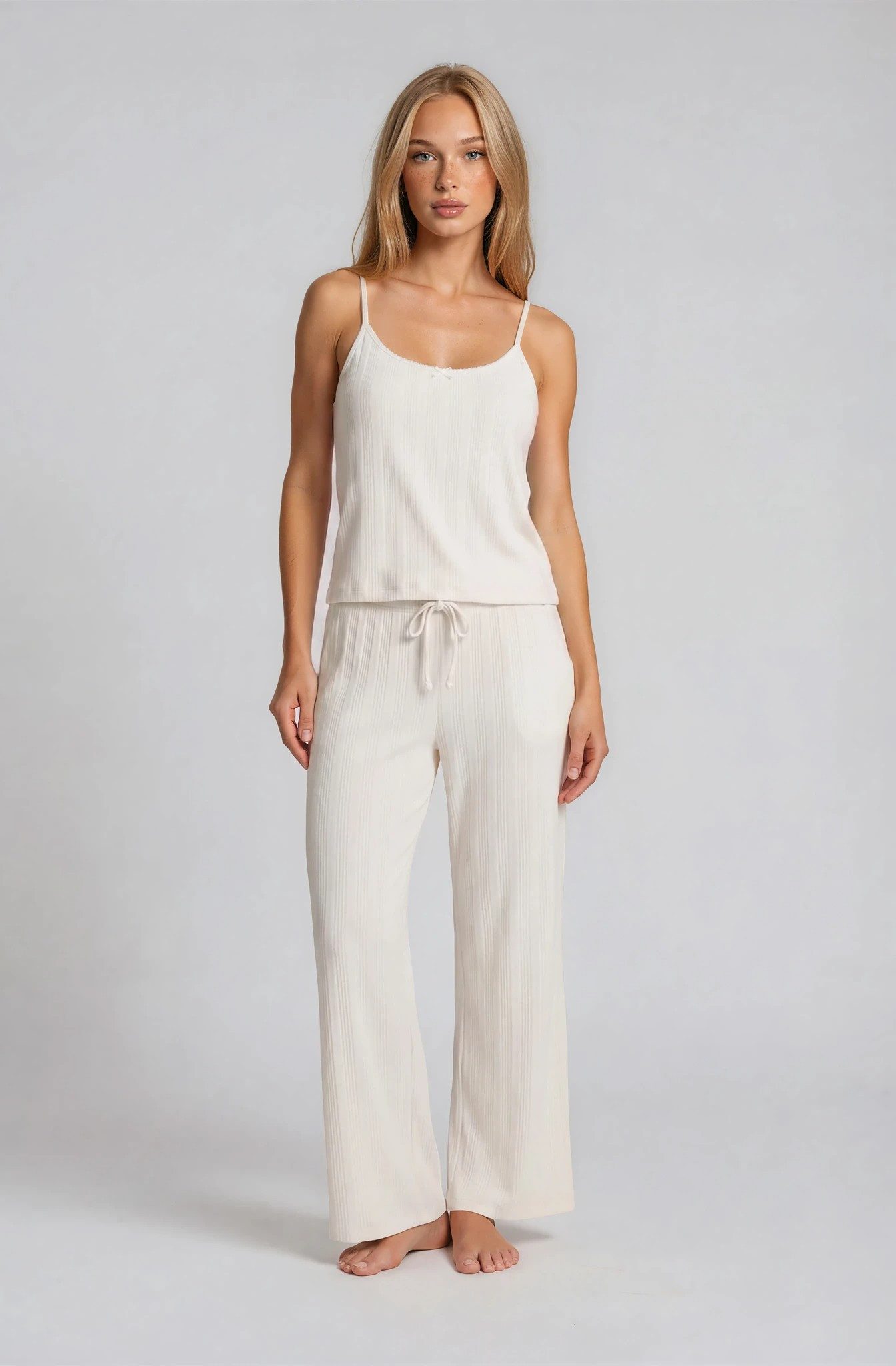 Pyjama Damen Schlafanzug mit Spaghettiträgern & langer Hose aus Pointelle