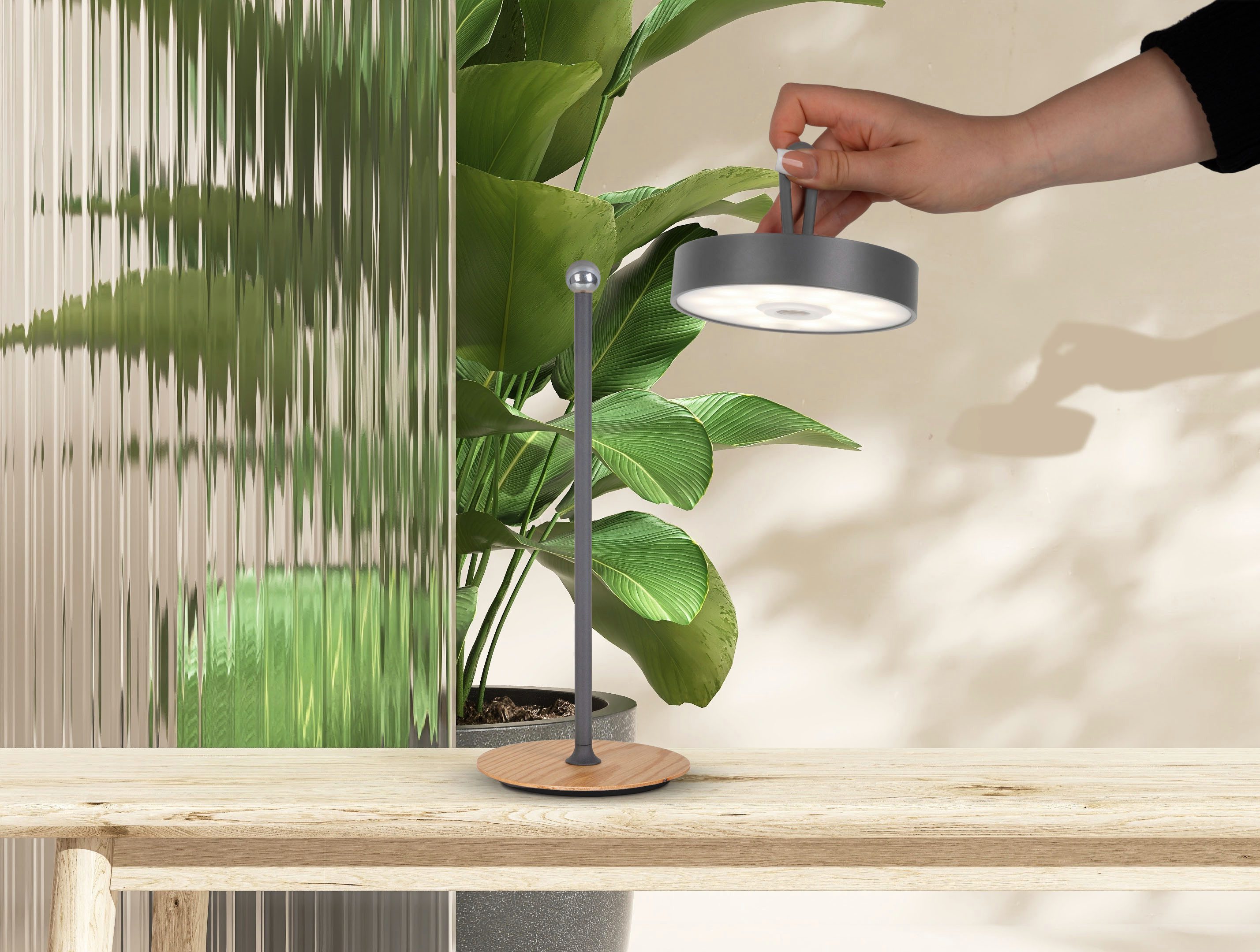 OTTO home LED Tischleuchte Ellvra mit Holzfuß, abnehmbares Kopfteil als Hängeleuchte verwendbar, Dimmfunktion, LED fest integriert, Warmweiß, aufladbar, inkl Akku + USB Kabel, Kopfteil magnetisch, abnehmbar, Holz