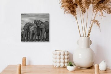OneMillionCanvasses® Leinwandbild Wasser trinkende Elefanten in Schwarz-Weiß, (1 St), Leinwand Bilder für Wohnzimmer Schlafzimmer