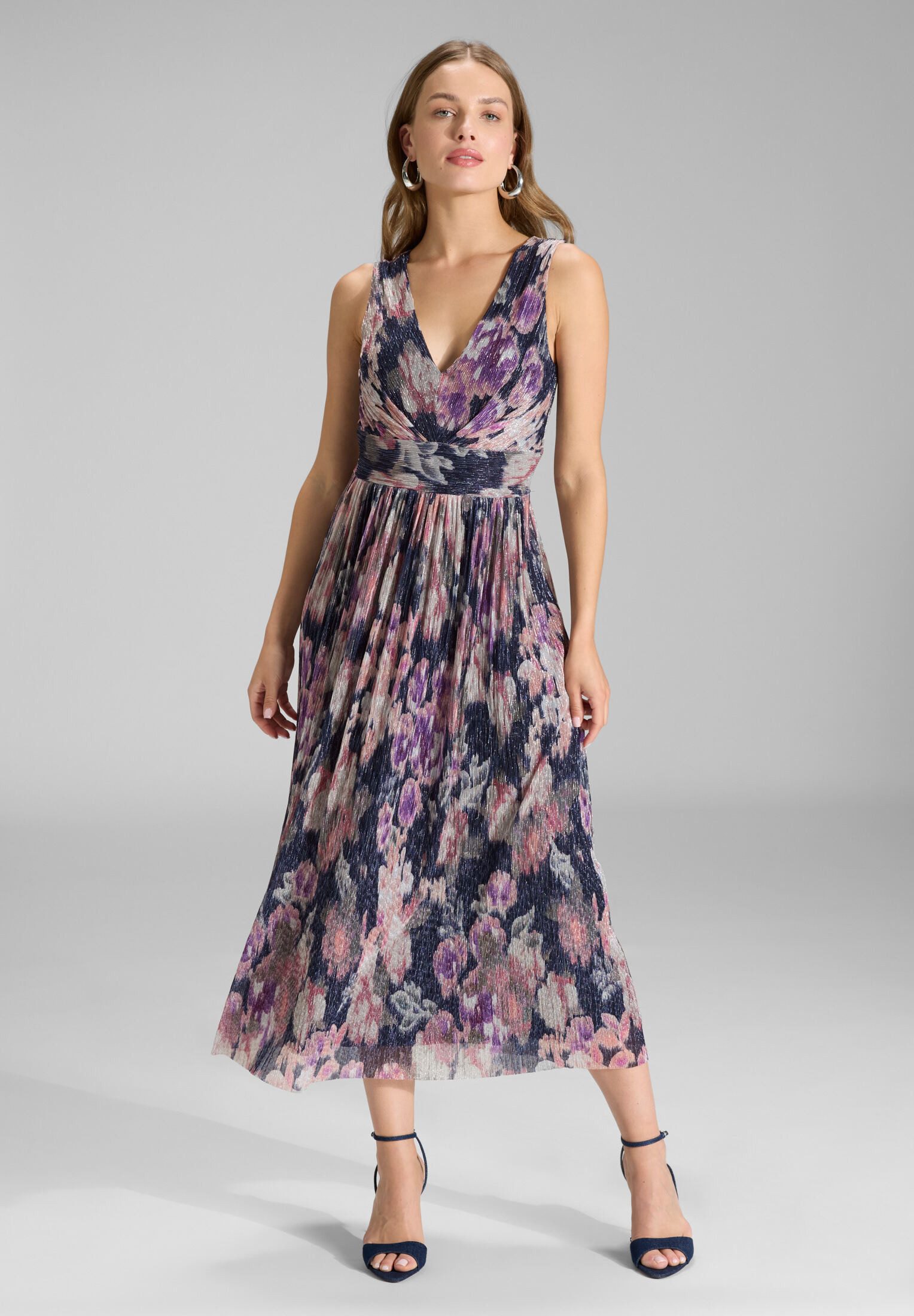 SWING Cocktailkleid Taillierter Schnitt mit fließendem Rockteil